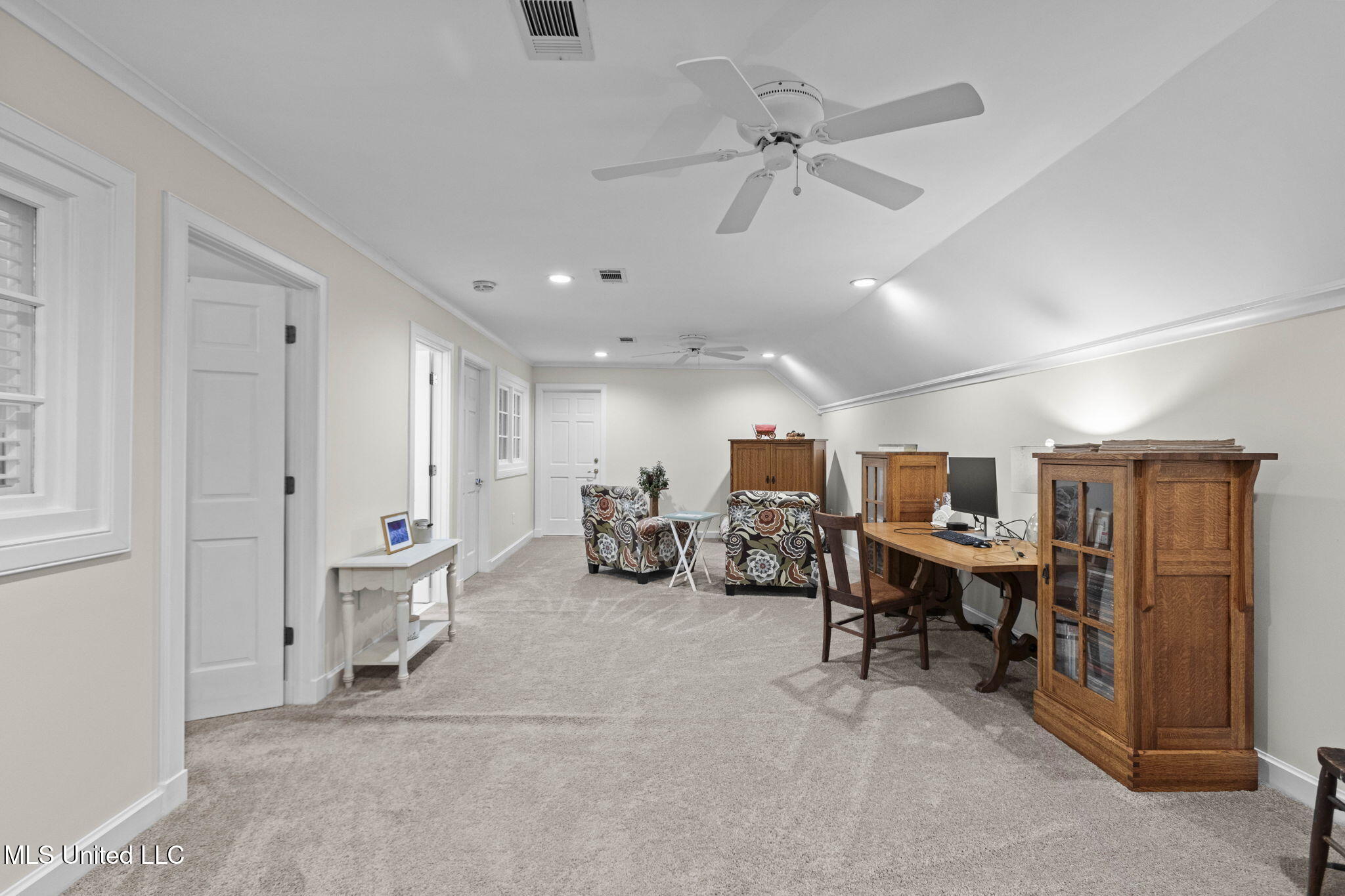 108 Cove Lane Property Photo 44