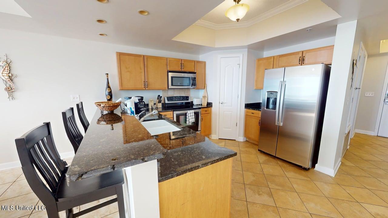 1200 Beach Drive Property Photo 8