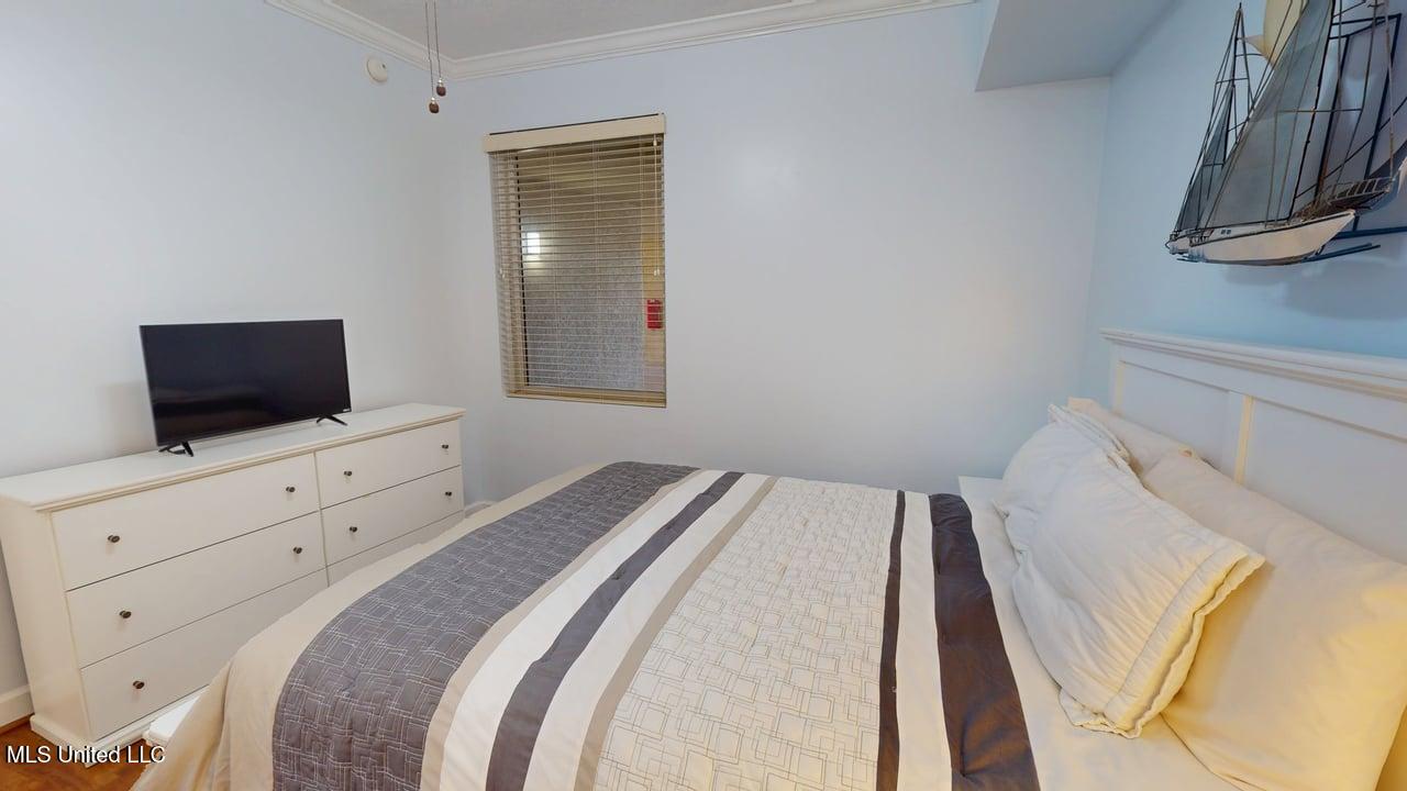 1200 Beach Drive Property Photo 15
