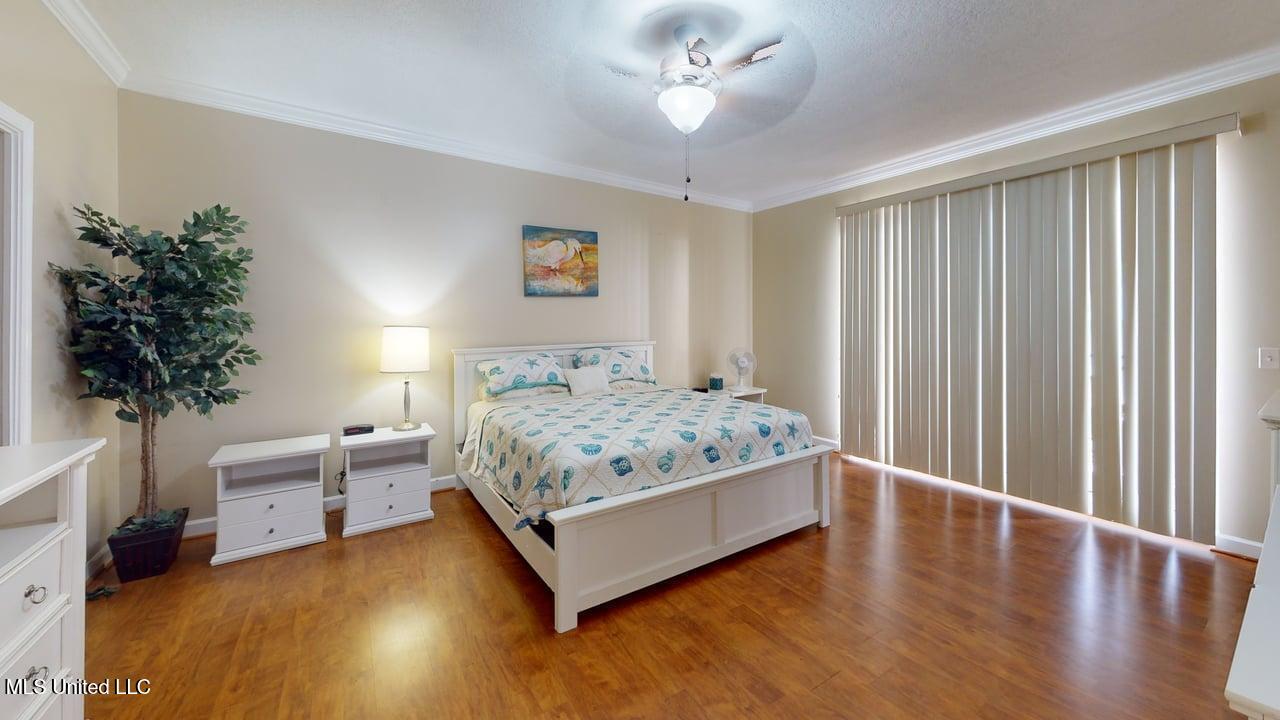1200 Beach Drive Property Photo 23