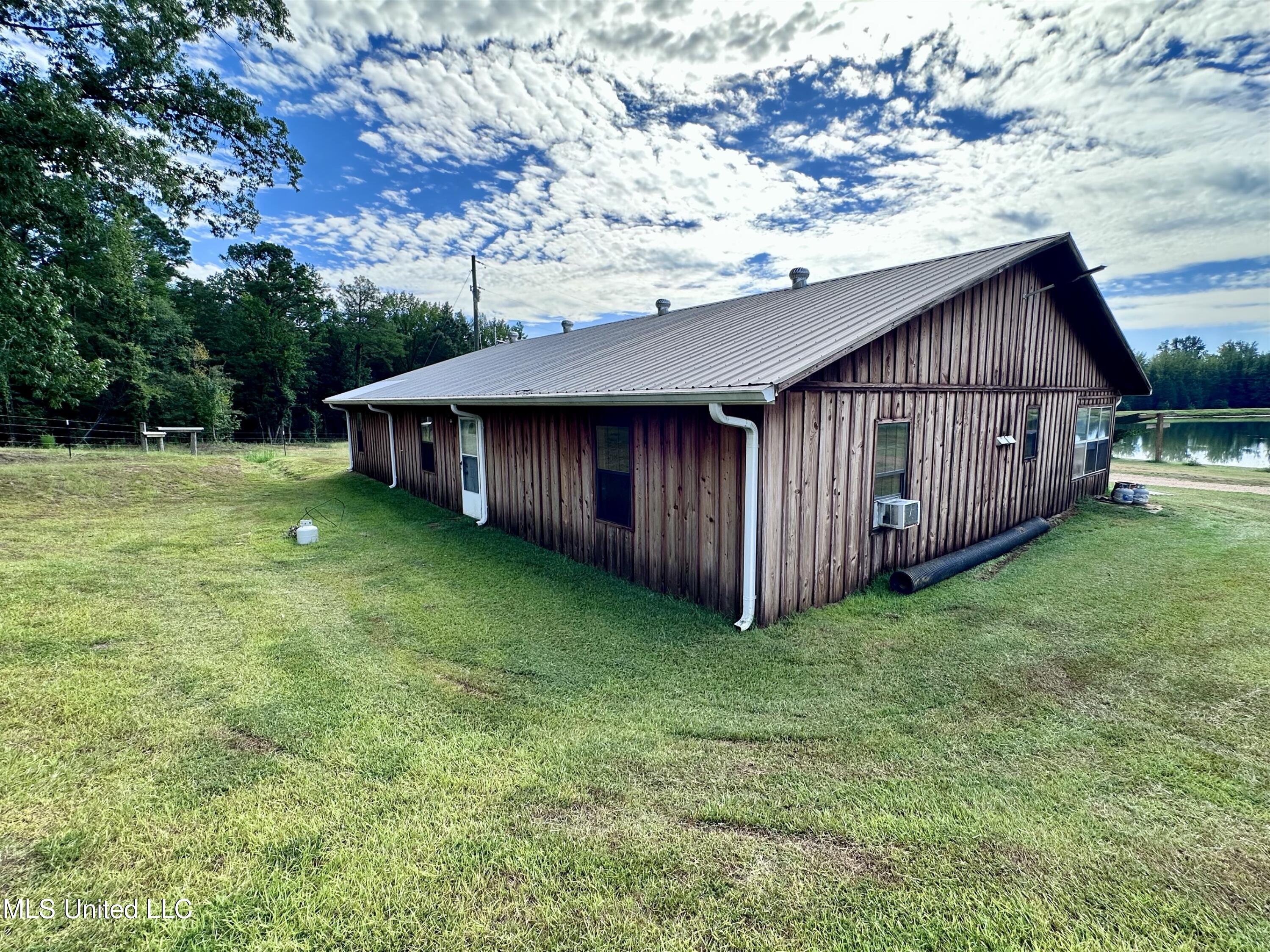 609 Co Rd 333 Property Photo 7