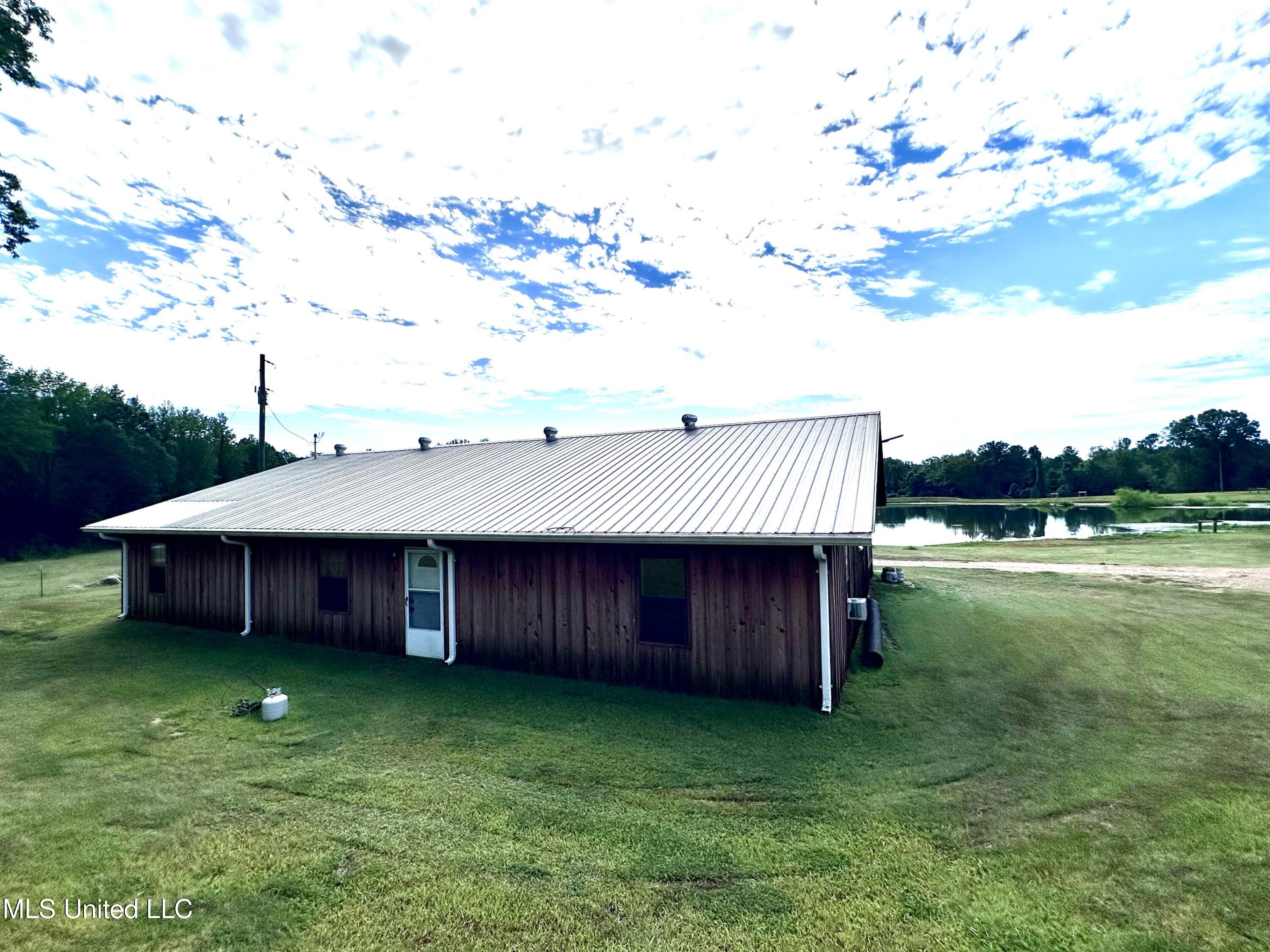 609 Co Rd 333 Property Photo 8