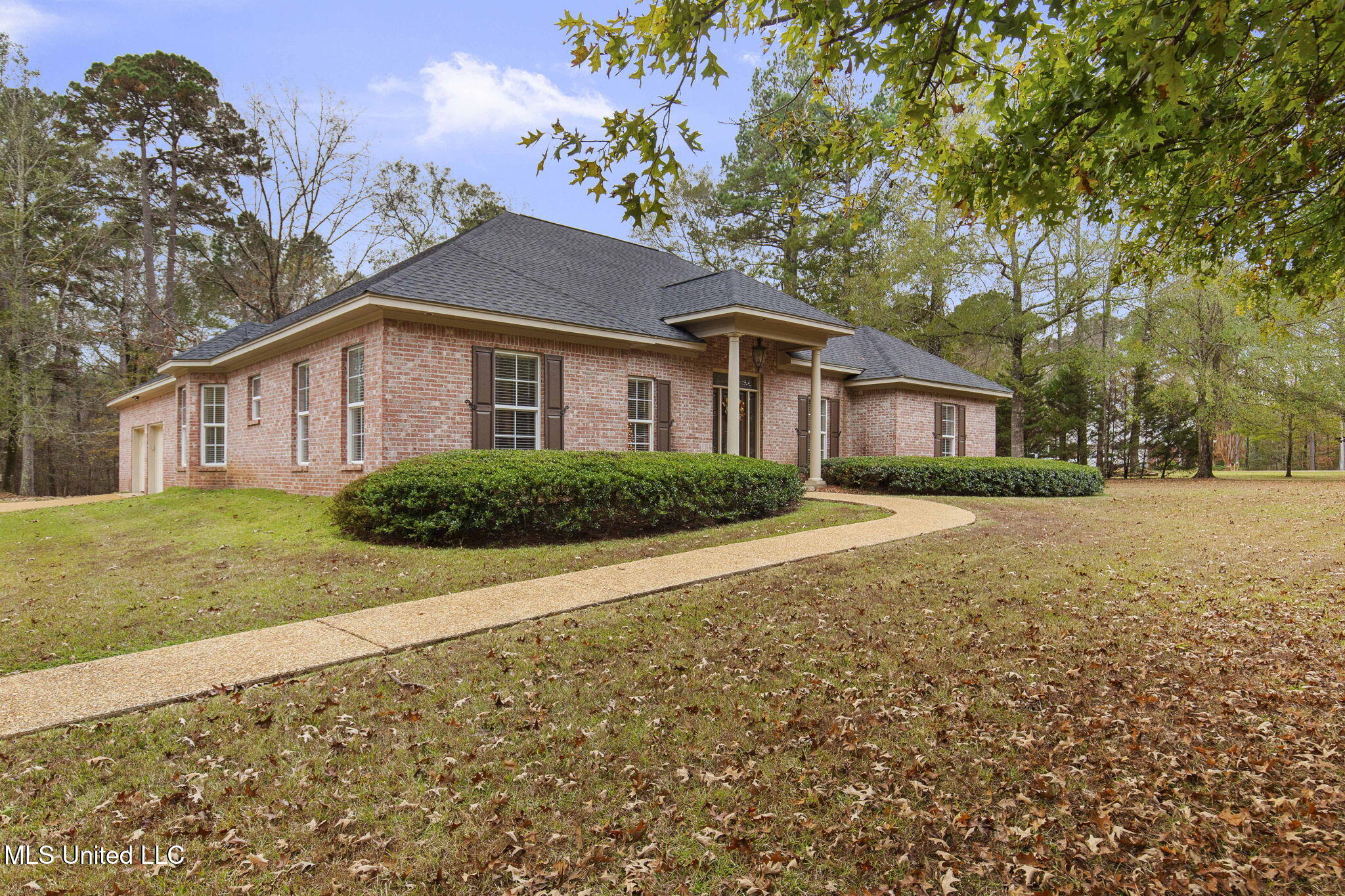 113 Allenwood Drive Property Photo 6