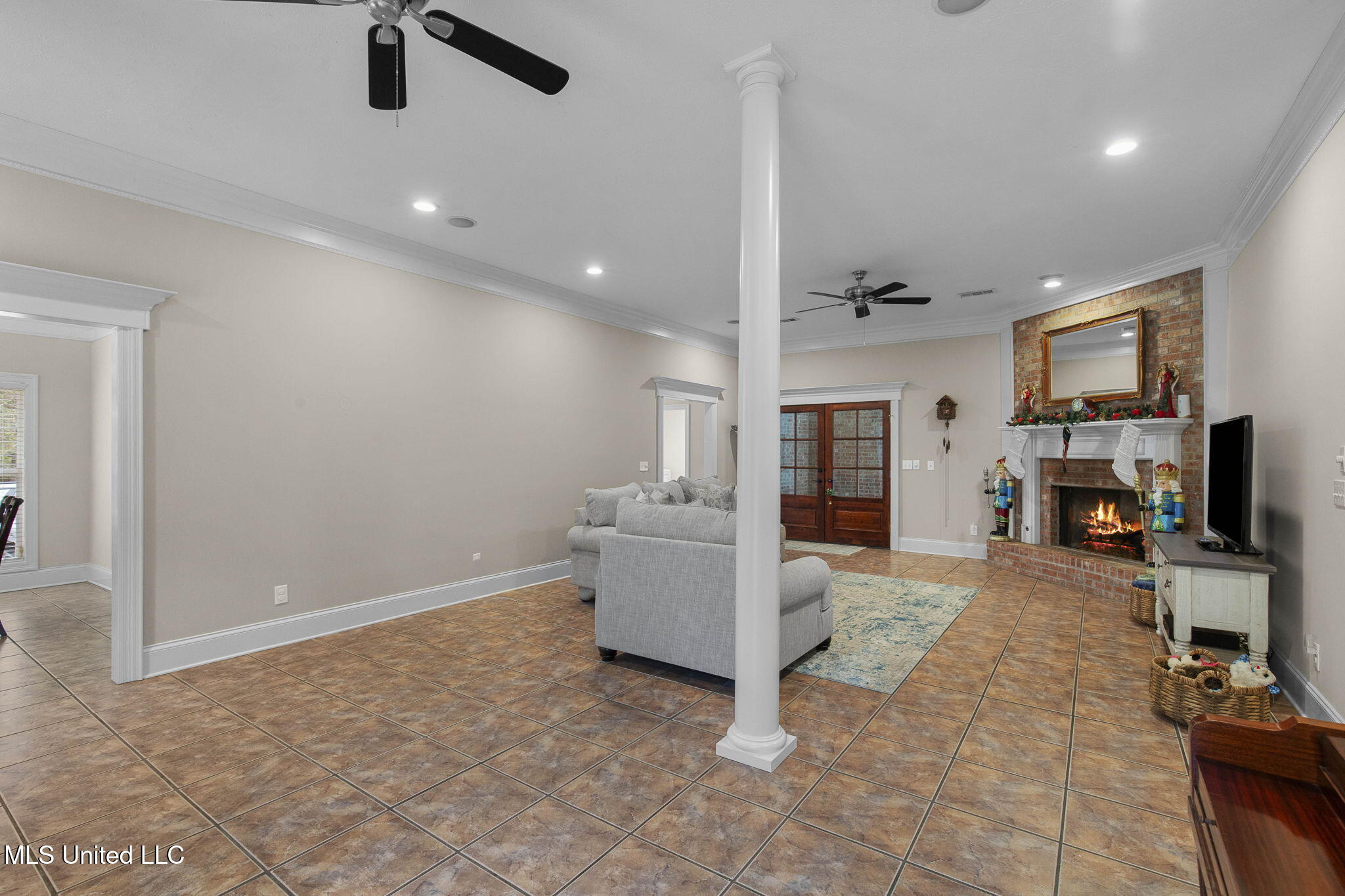 113 Allenwood Drive Property Photo 11
