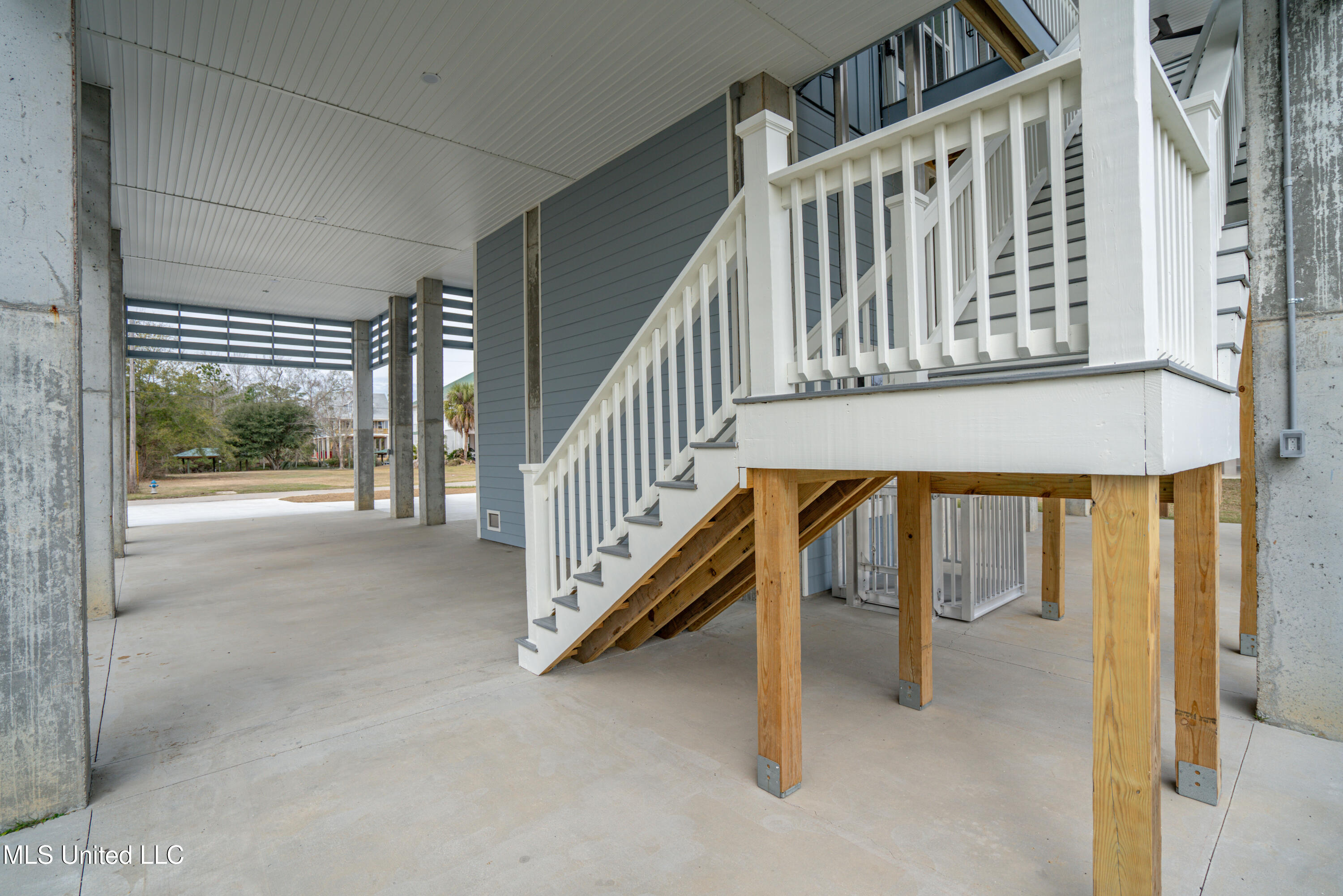1324 Enos Street Property Photo 12