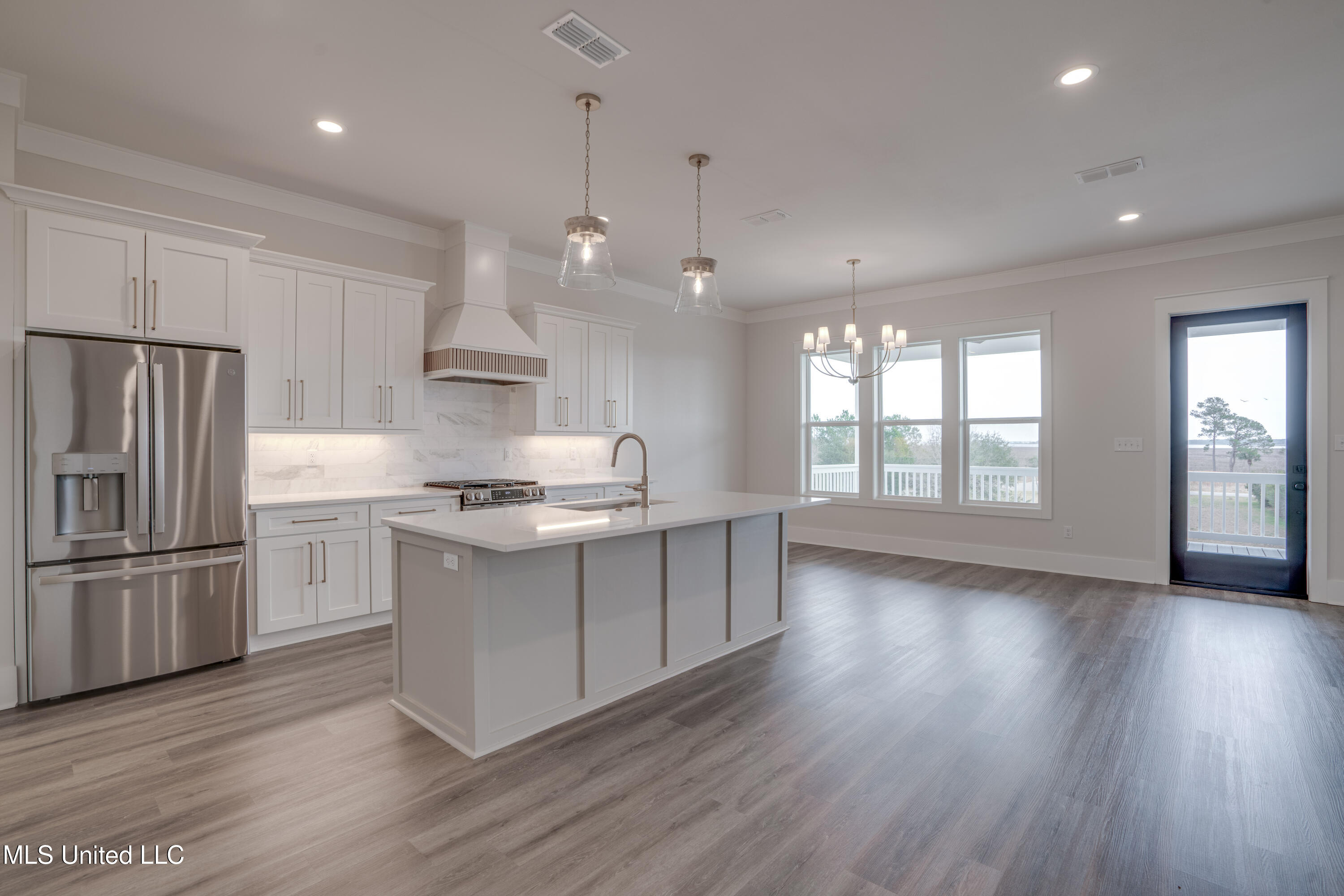 1324 Enos Street Property Photo 26