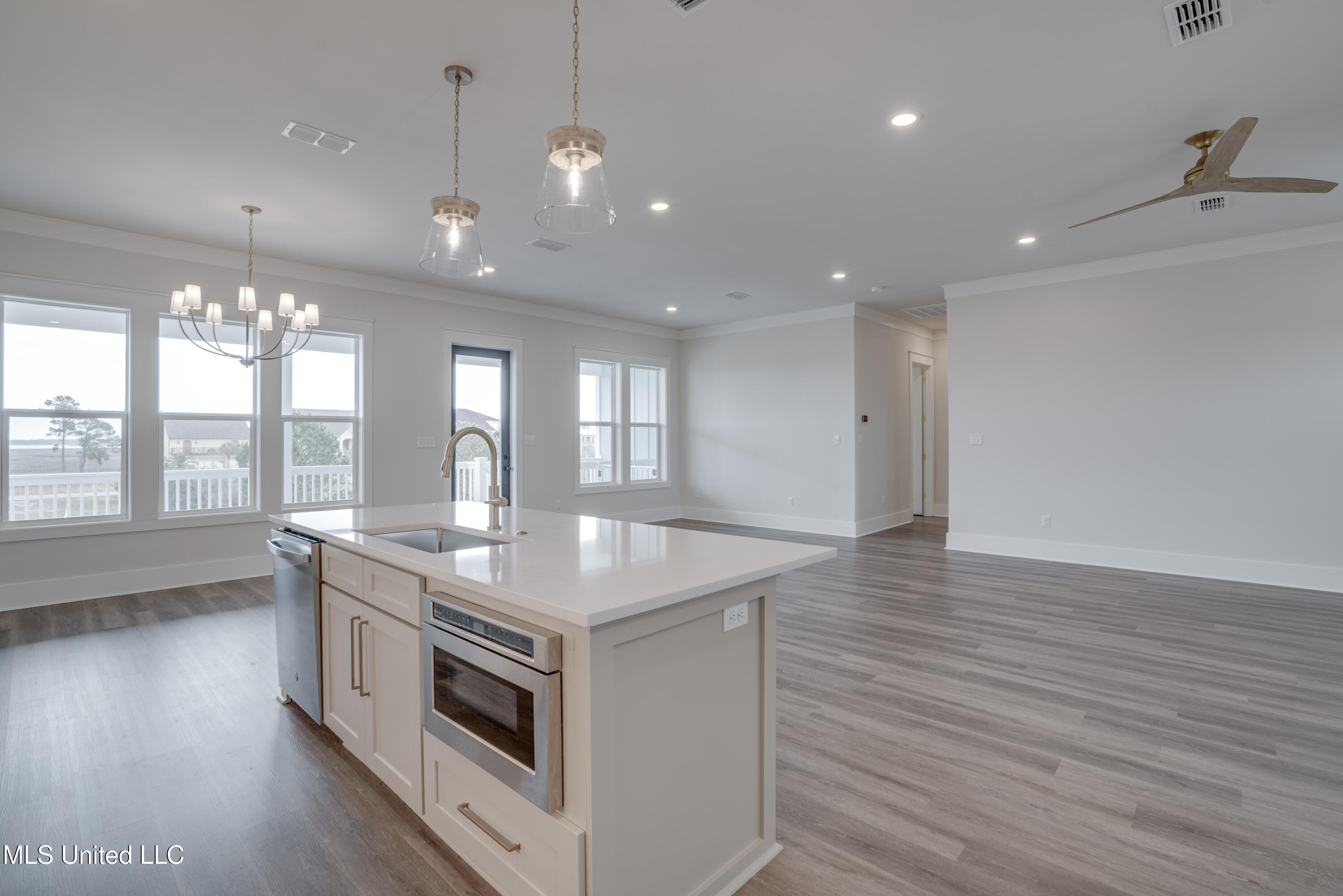 1324 Enos Street Property Photo 35