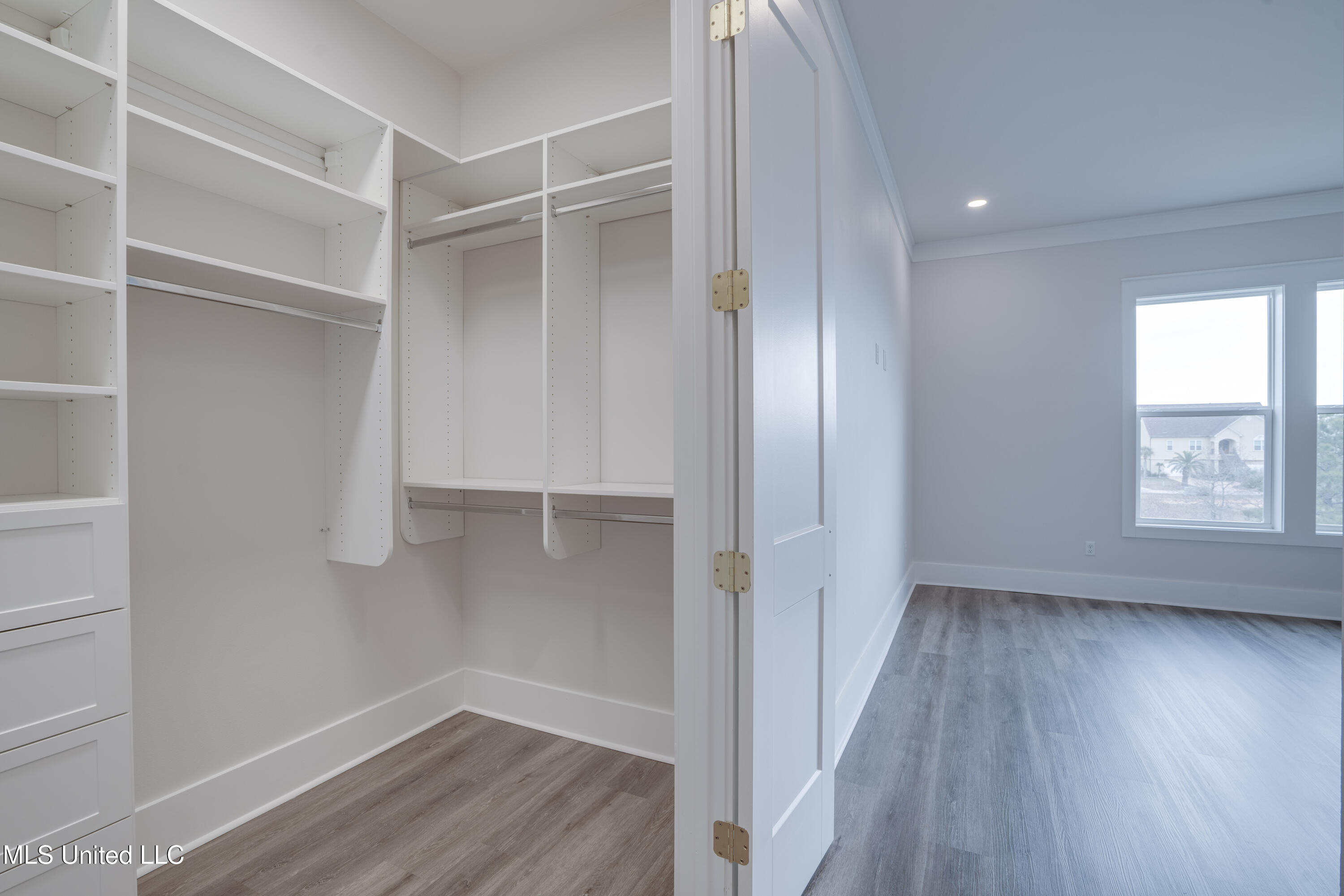 1324 Enos Street Property Photo 41