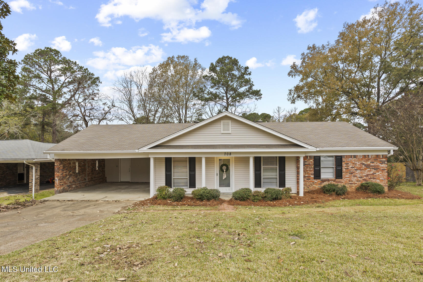 708 Tanglewood Drive Property Photo 1