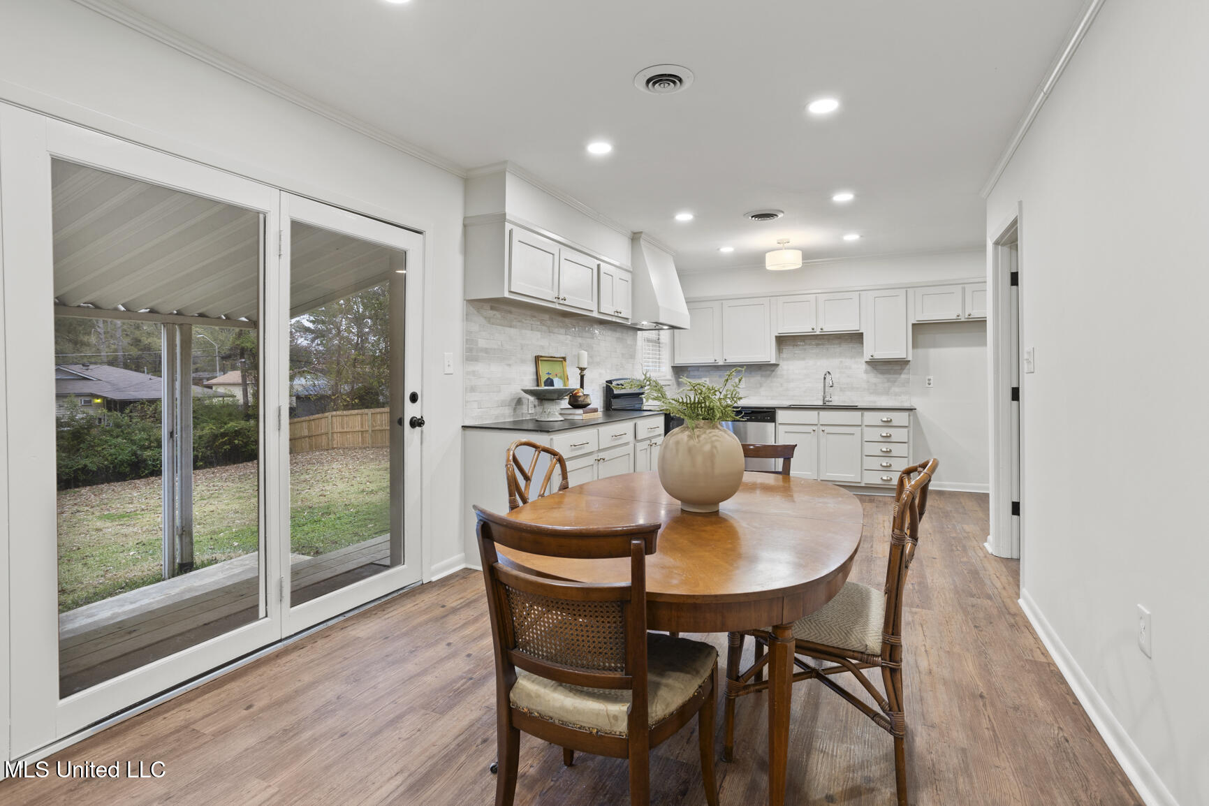 708 Tanglewood Drive Property Photo 10