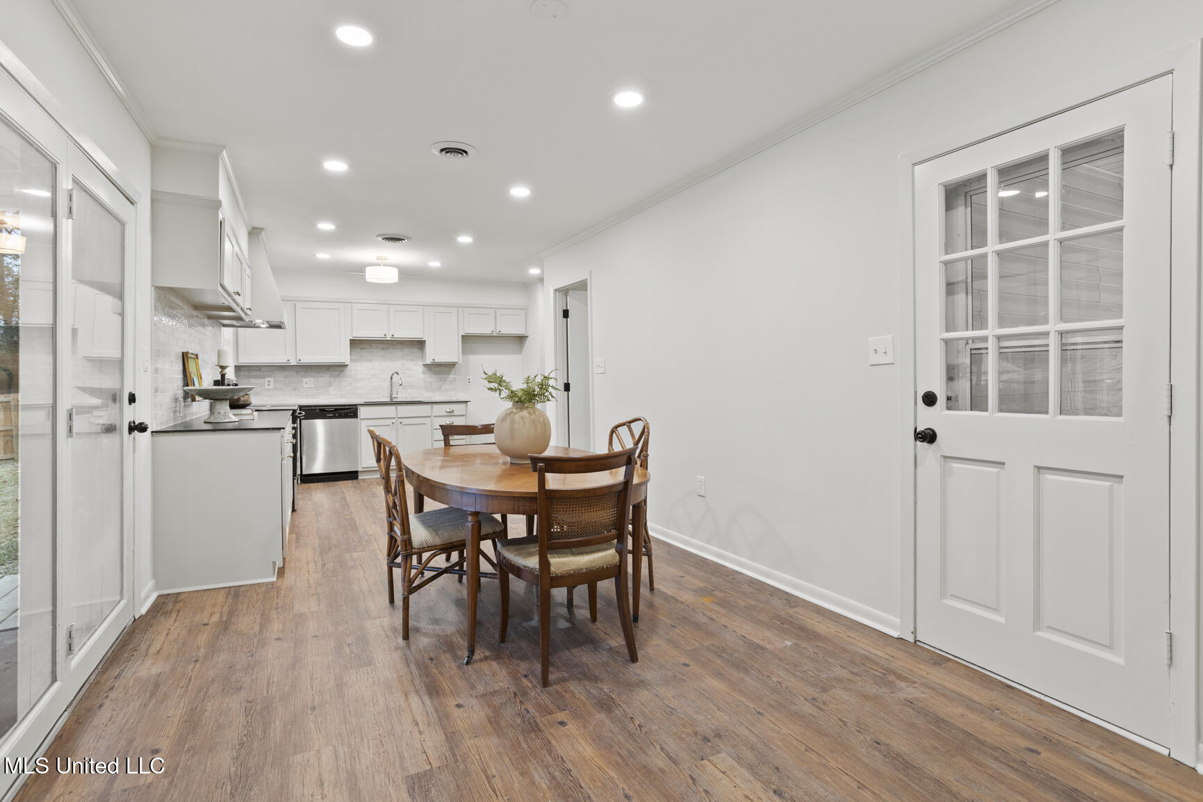 708 Tanglewood Drive Property Photo 11