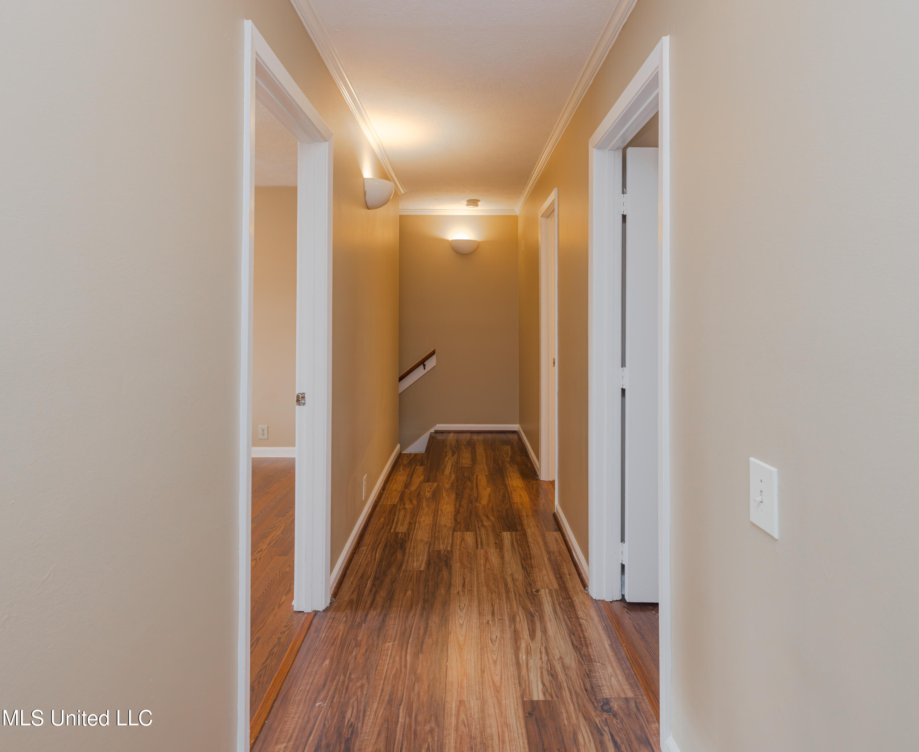 418 Lakebend Place Property Photo 16