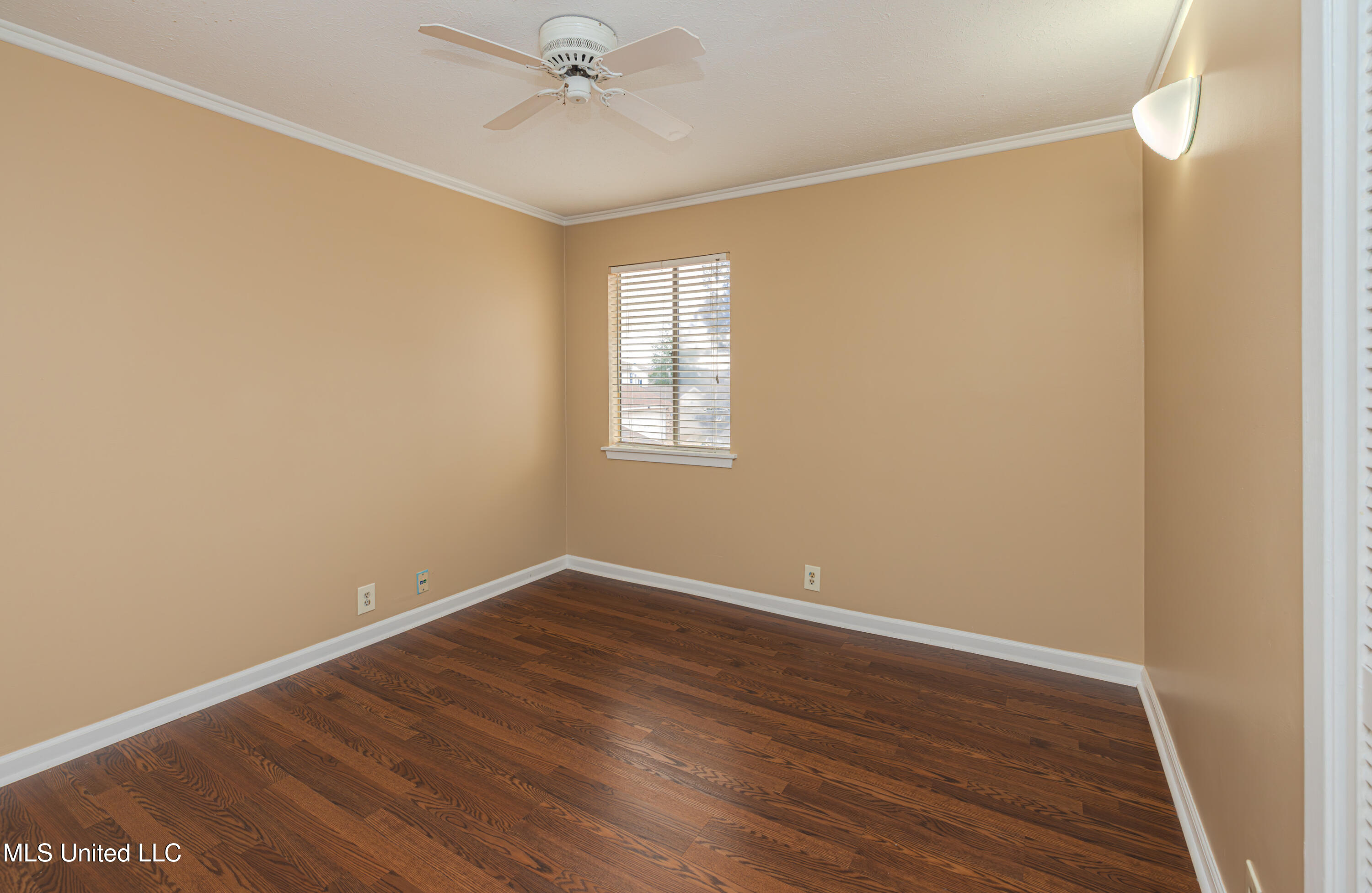 418 Lakebend Place Property Photo 22