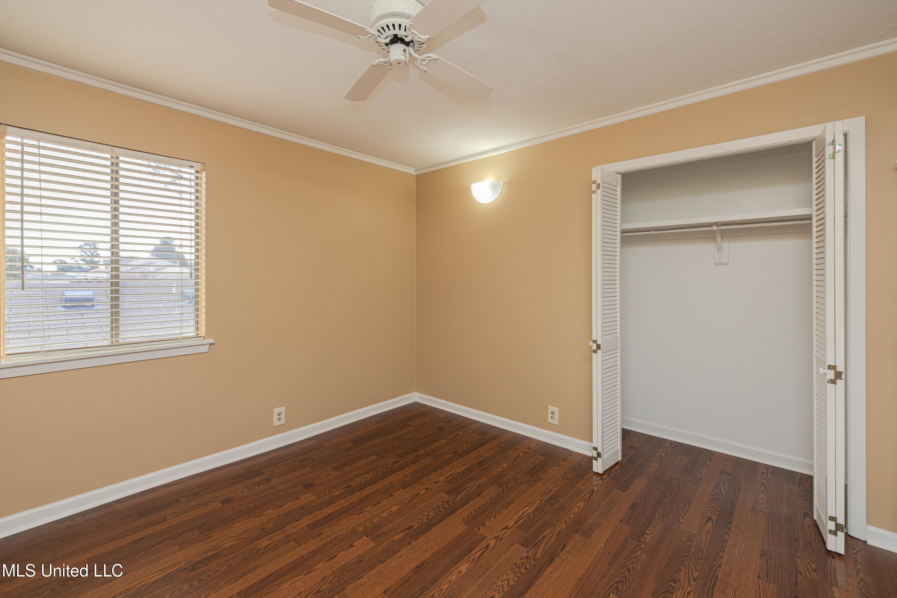 418 Lakebend Place Property Photo 23