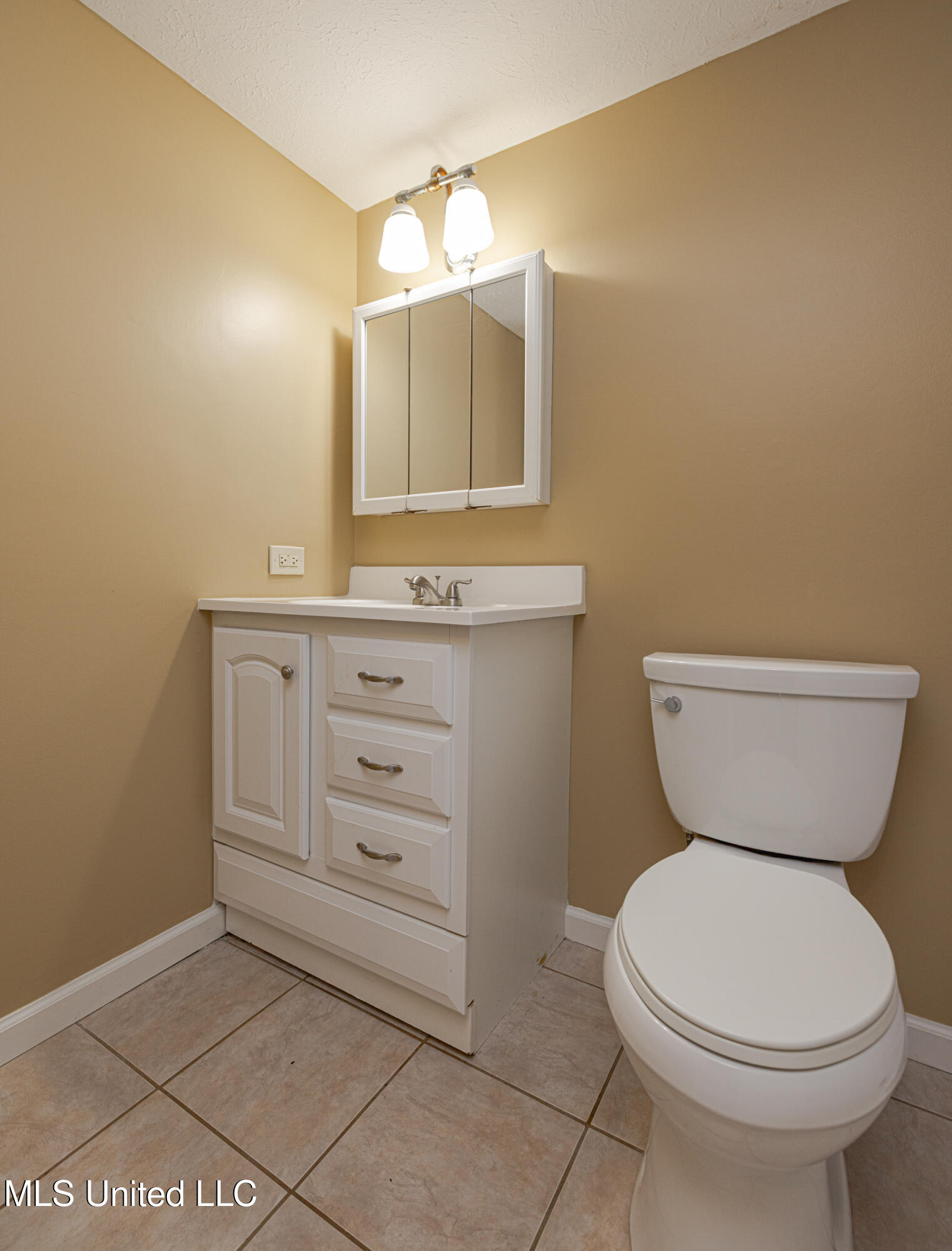 418 Lakebend Place Property Photo 24