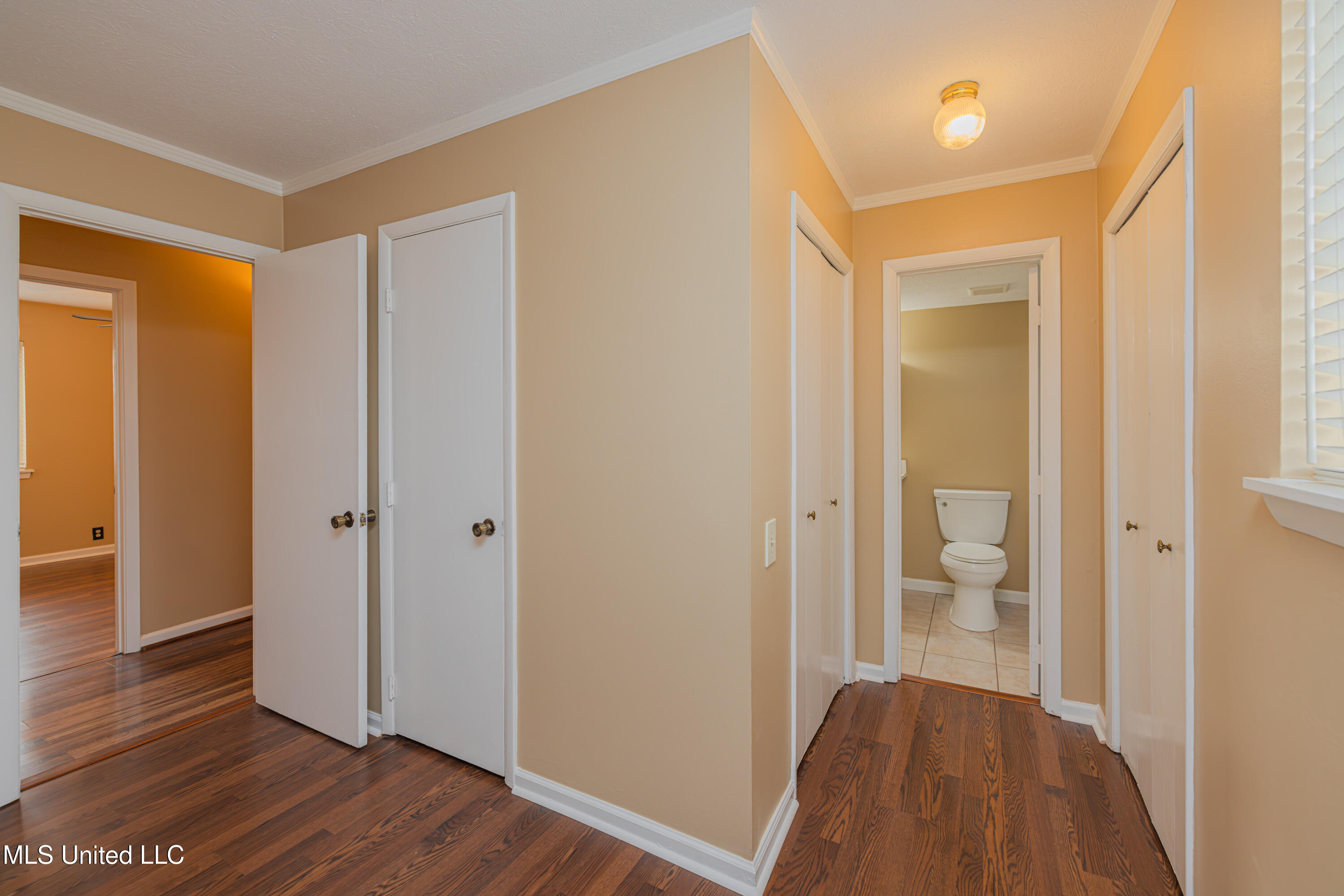 418 Lakebend Place Property Photo 25