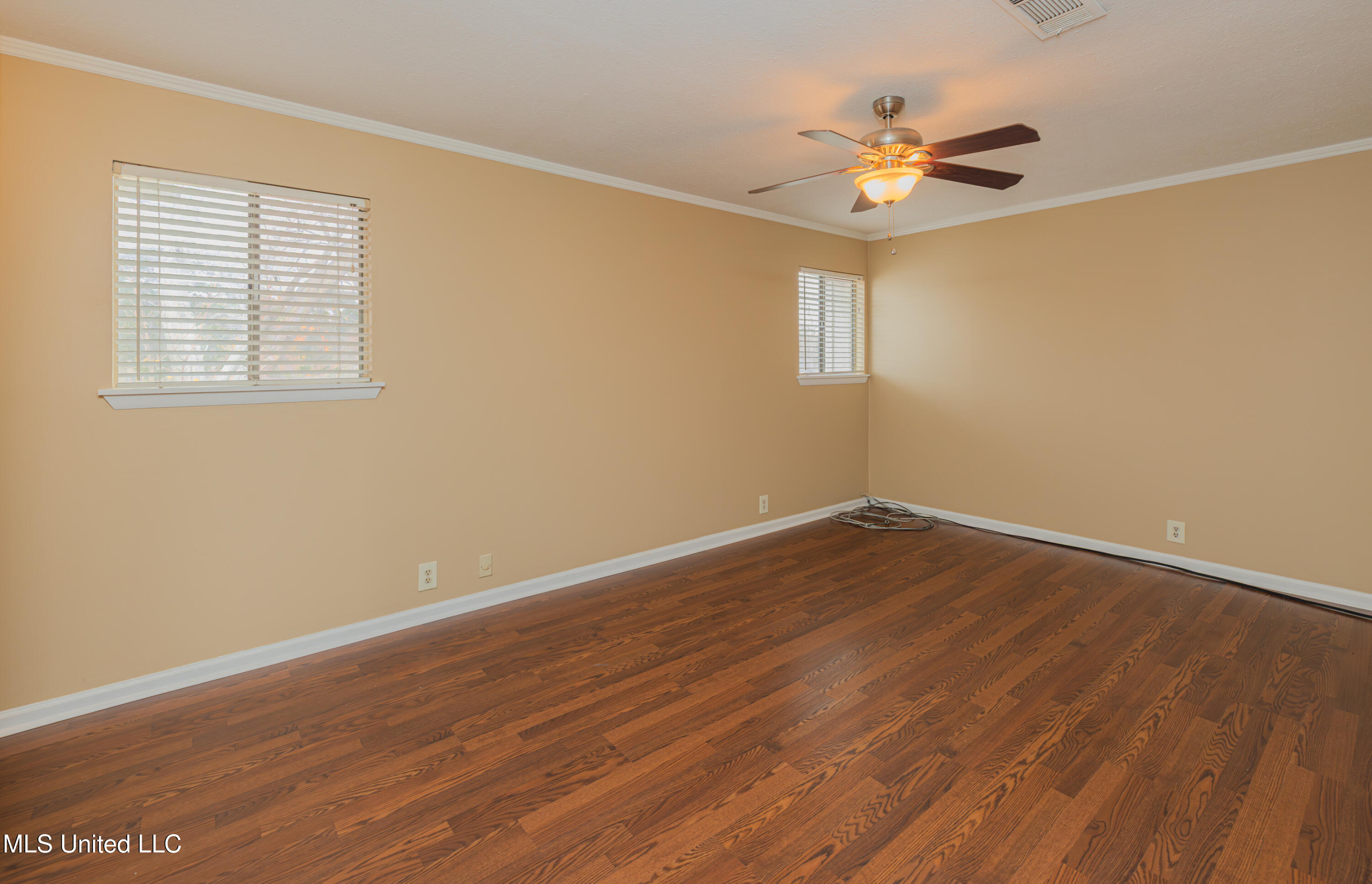 418 Lakebend Place Property Photo 26