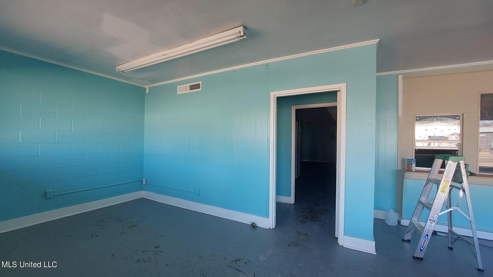 1809 Pass Road Property Photo 2
