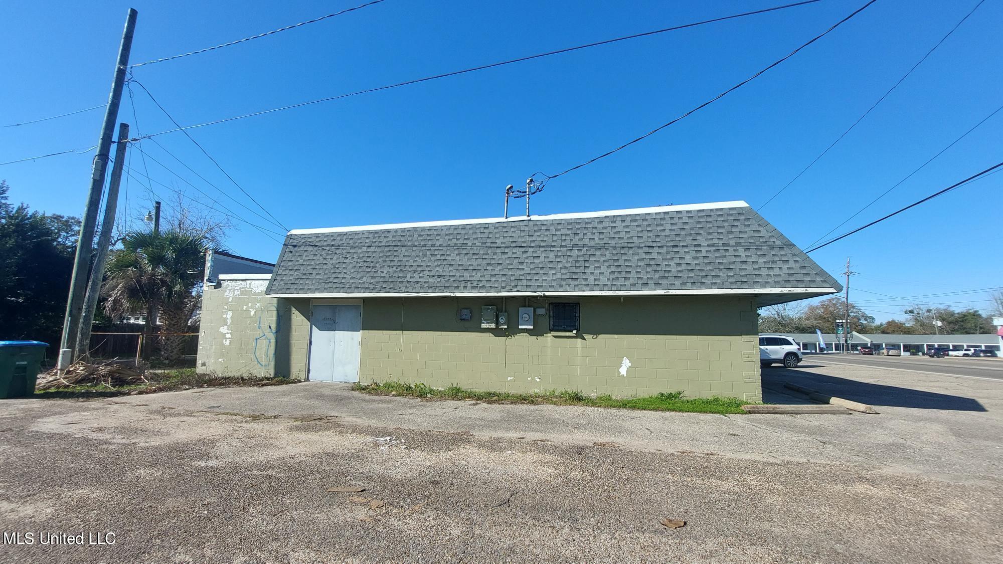 1809 Pass Road Property Photo 11
