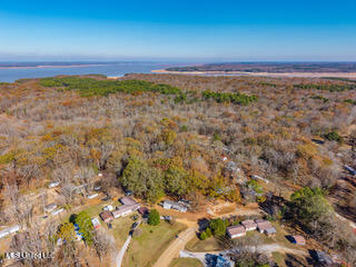 352 Coles Point Road Property Photo 10
