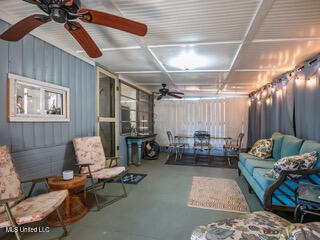 352 Coles Point Road Property Photo 17