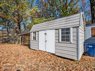 352 Coles Point Road Property Photo 44
