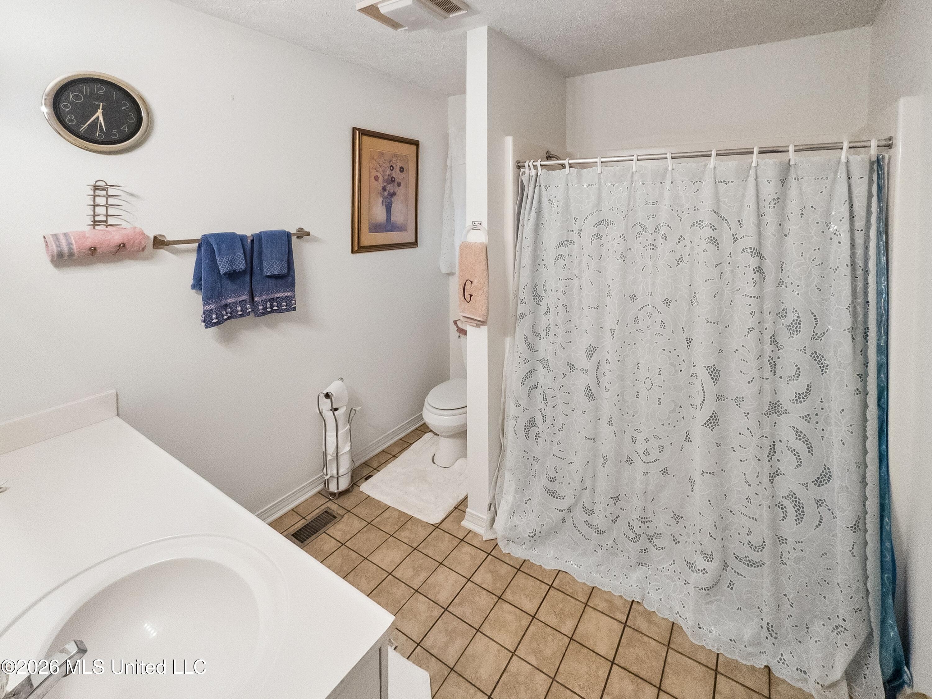 124 Main Street Property Photo 25