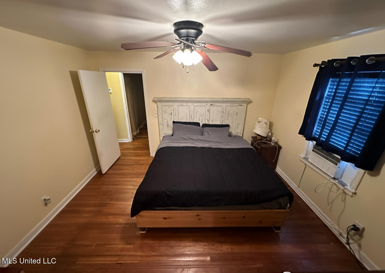2049 Eleanor Street Property Photo 13
