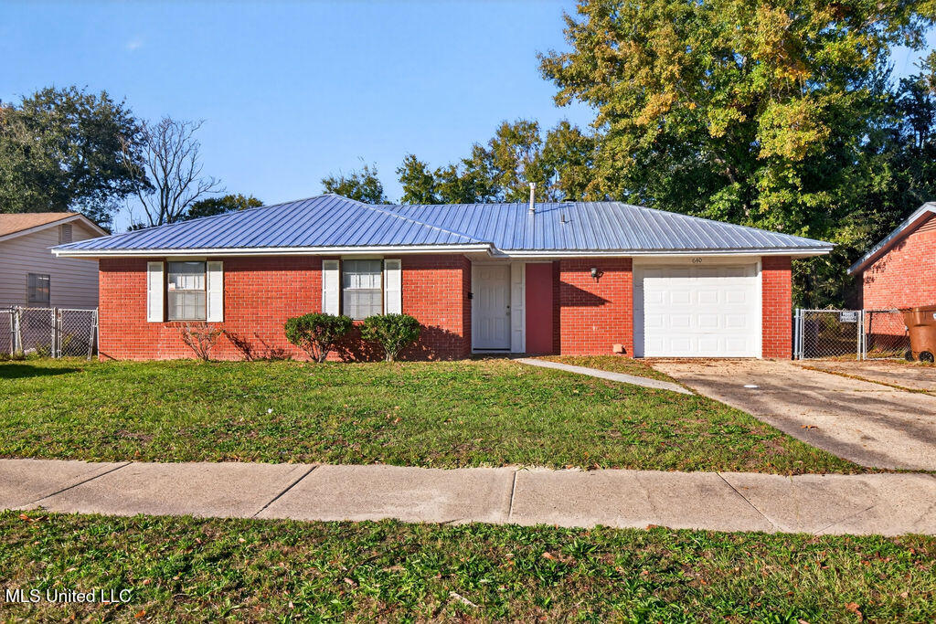 640 Peyton Drive Property Photo 1