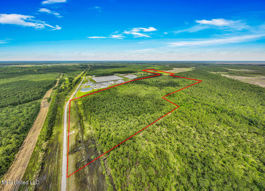 01 Bayou Cumbest Road Property Photo 3
