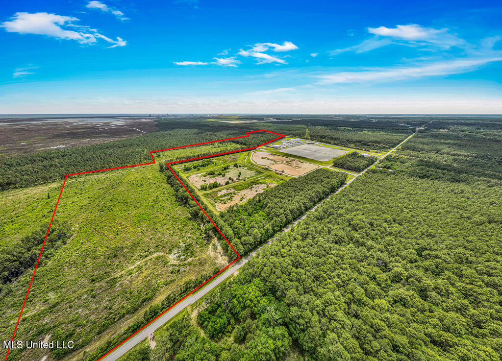 01 Bayou Cumbest Road Property Photo 8