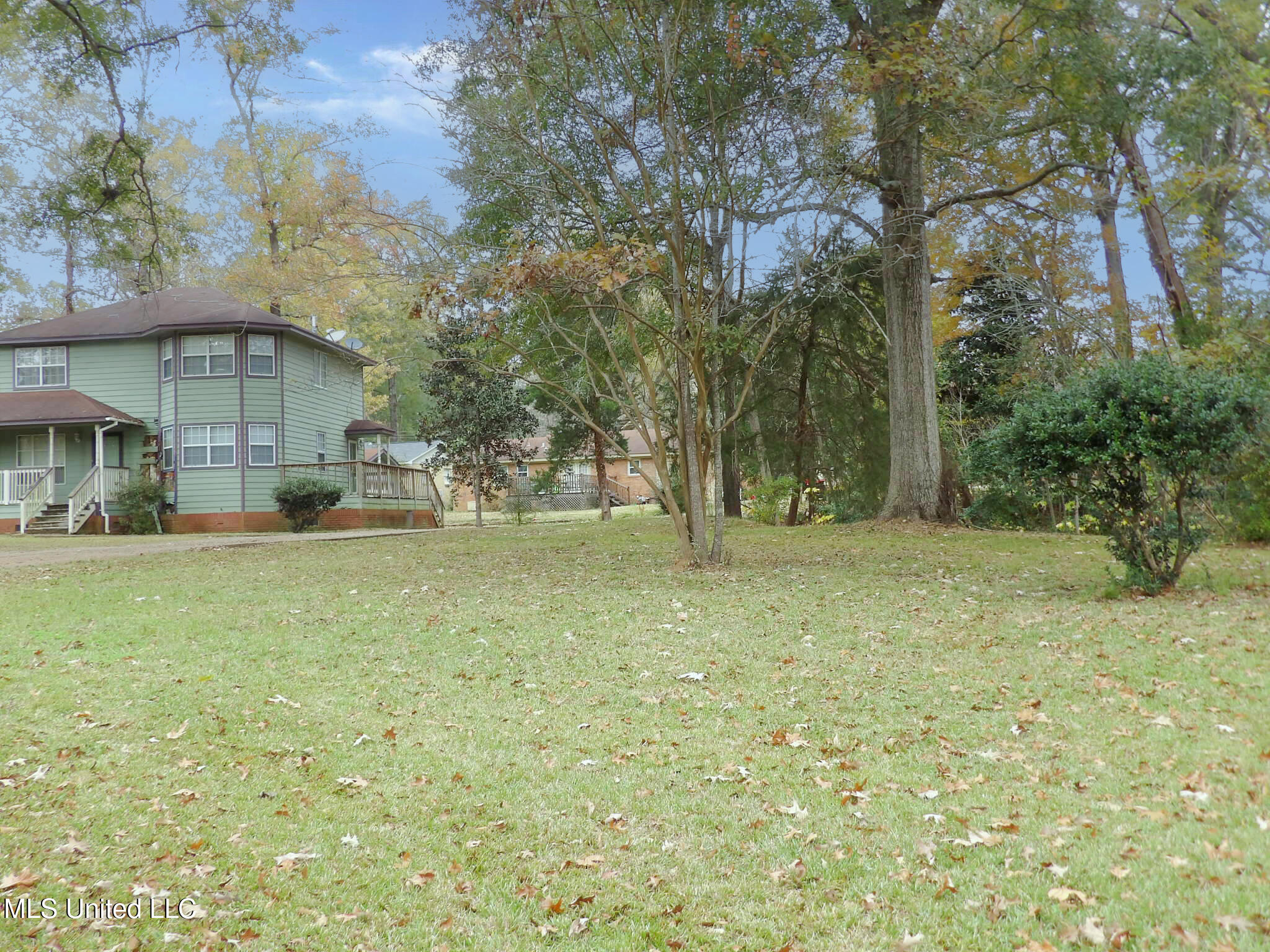19 Beverly Drive Property Photo 3