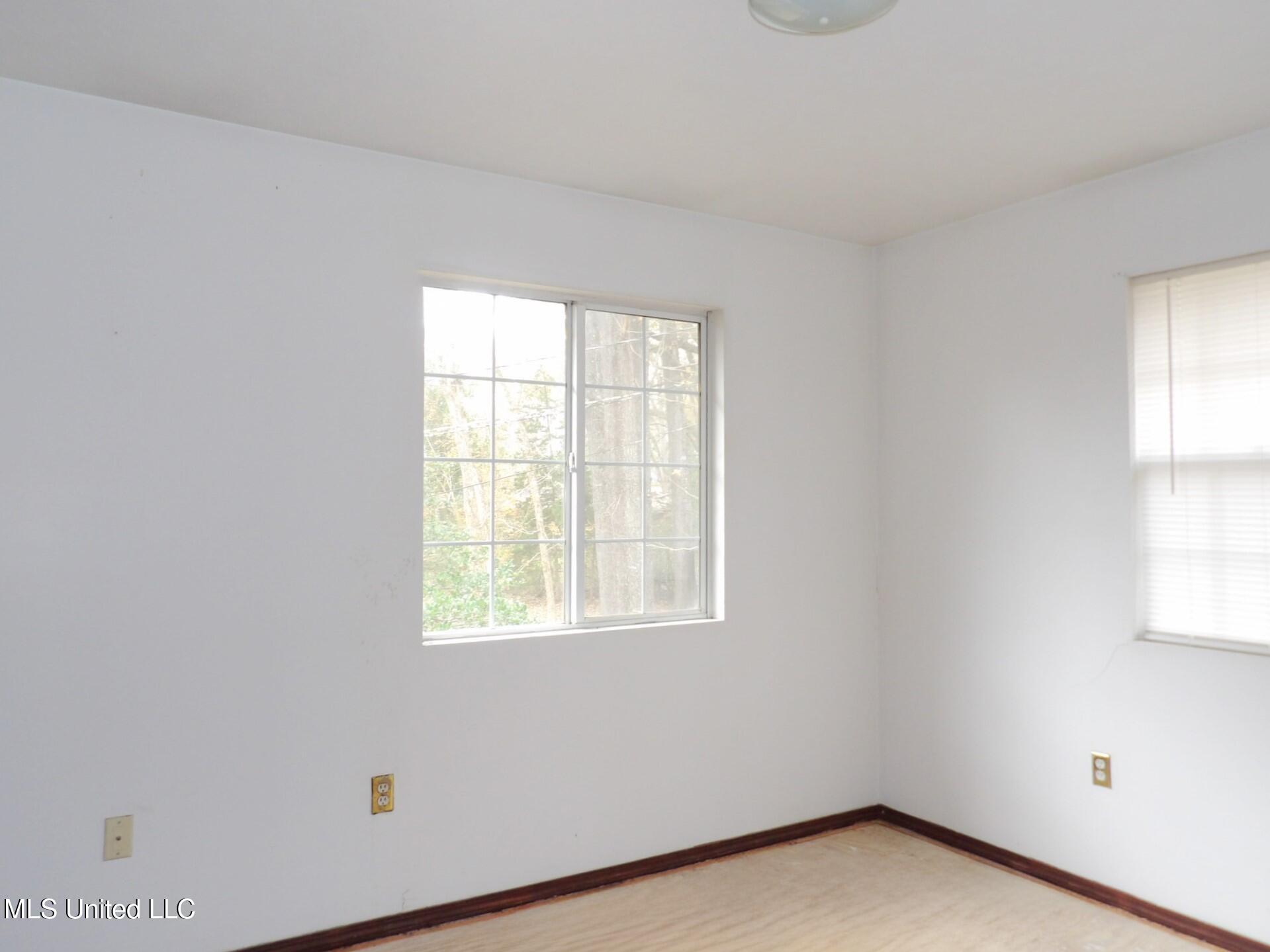 19 Beverly Drive Property Photo 10