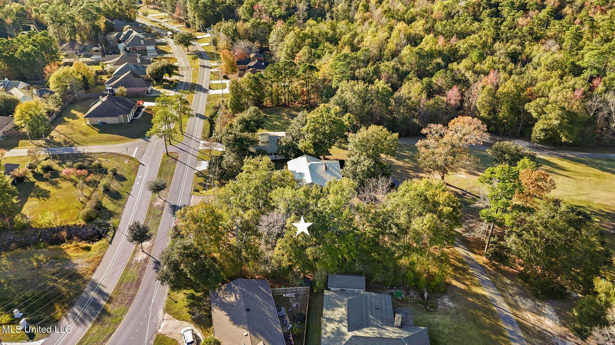 67177 E Diamondhead Drive Property Photo 7