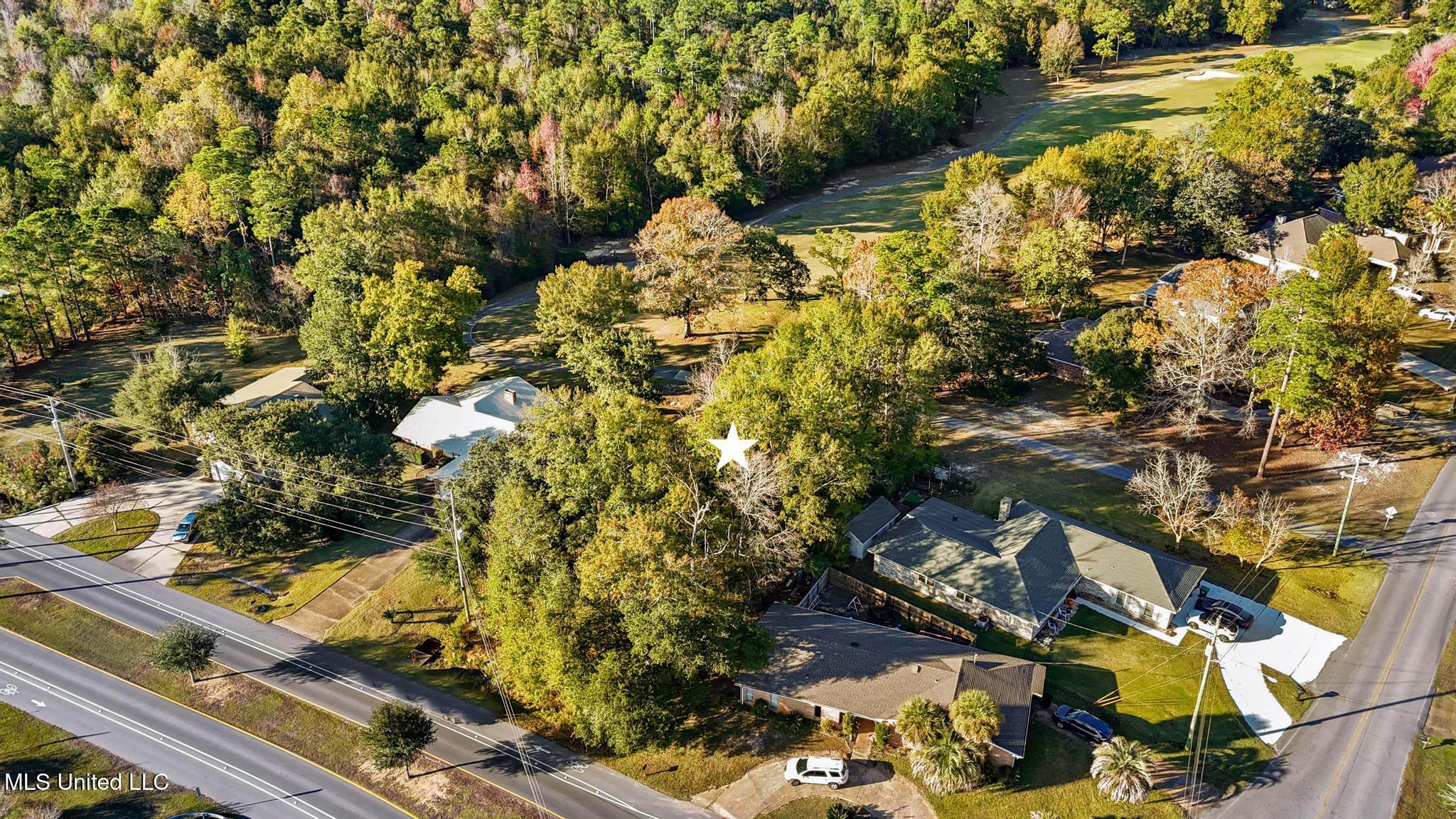 67177 E Diamondhead Drive Property Photo 8