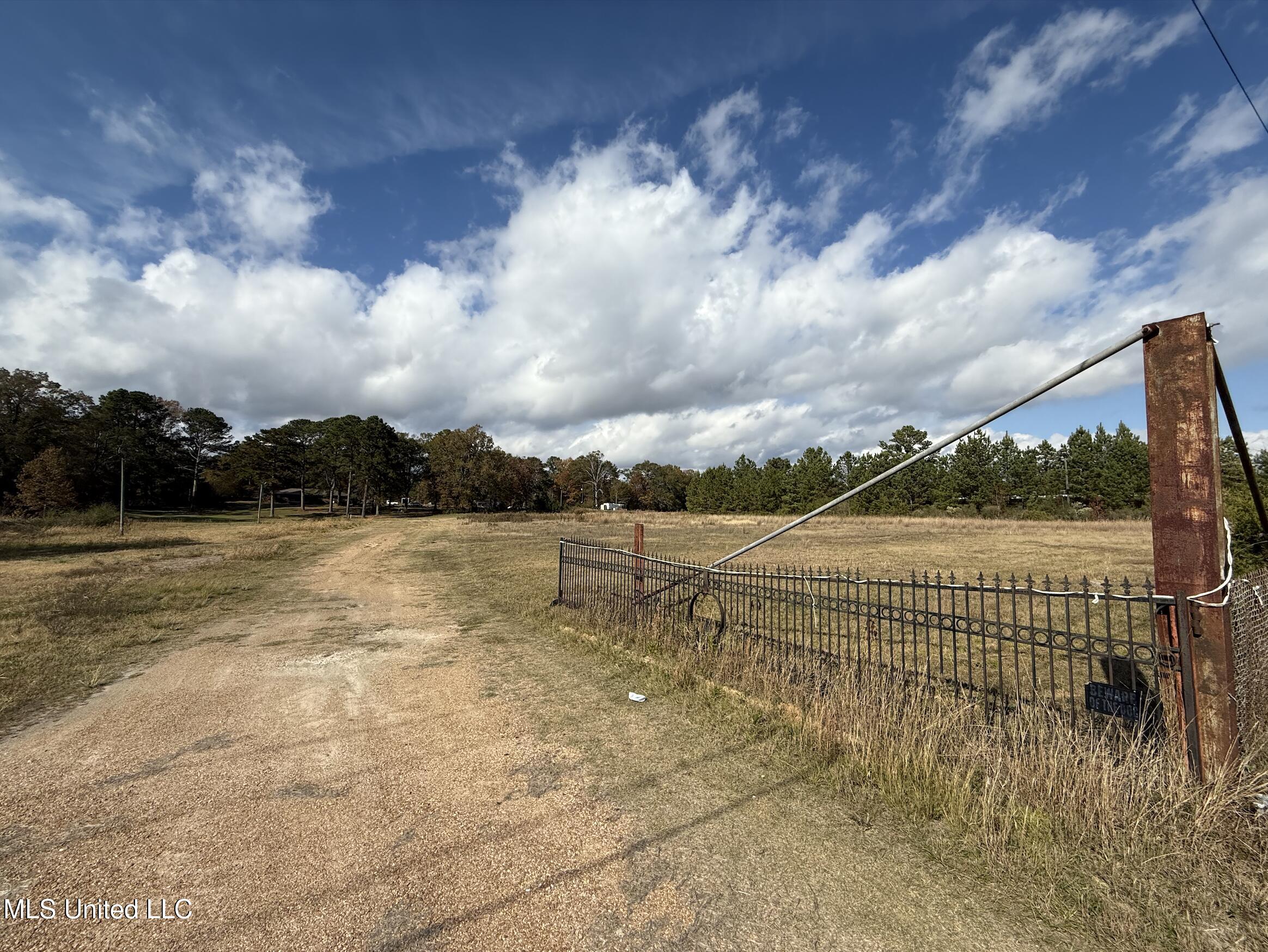 Interstate 55 Property Photo 1
