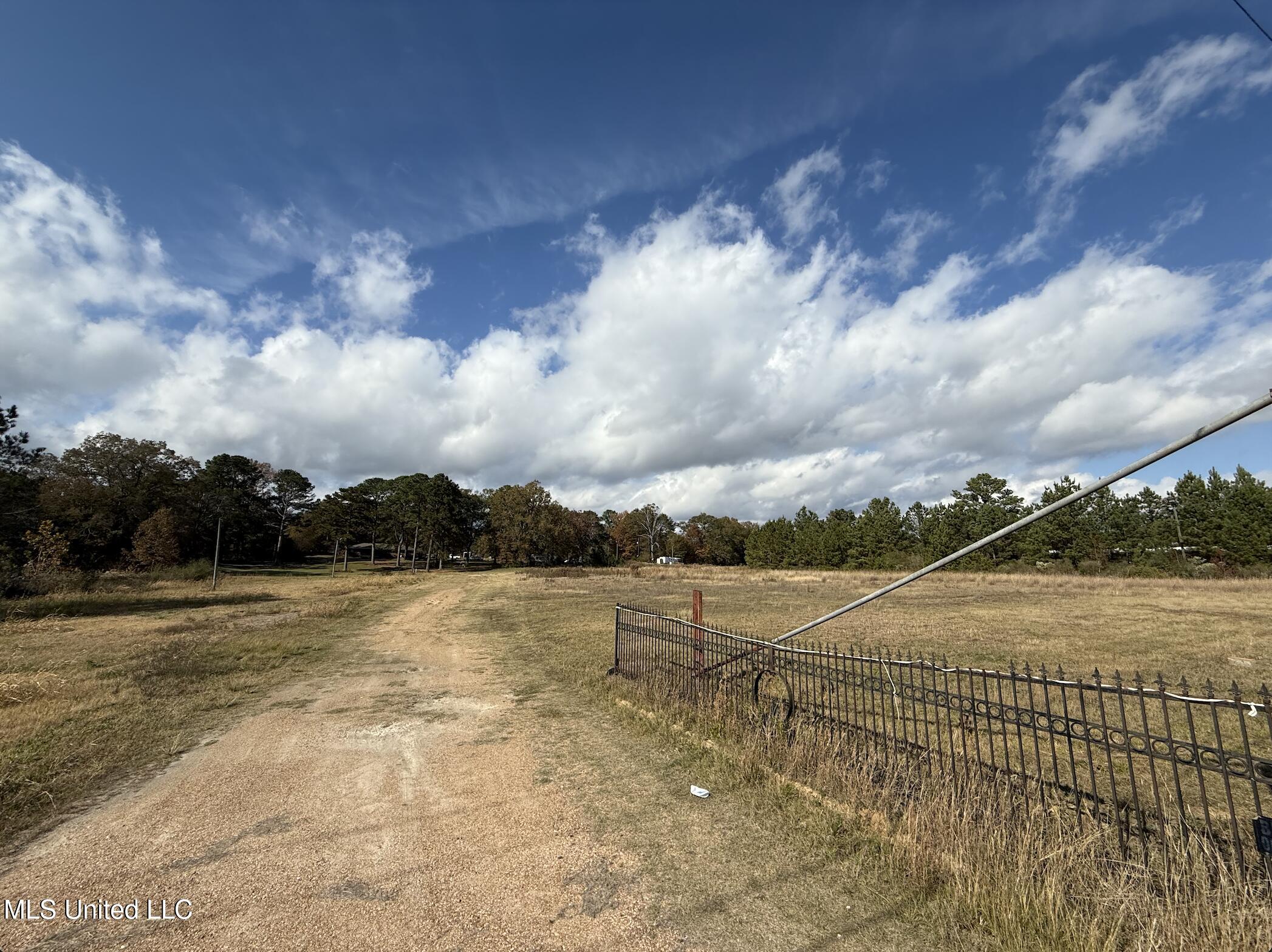 Interstate 55 Property Photo 2