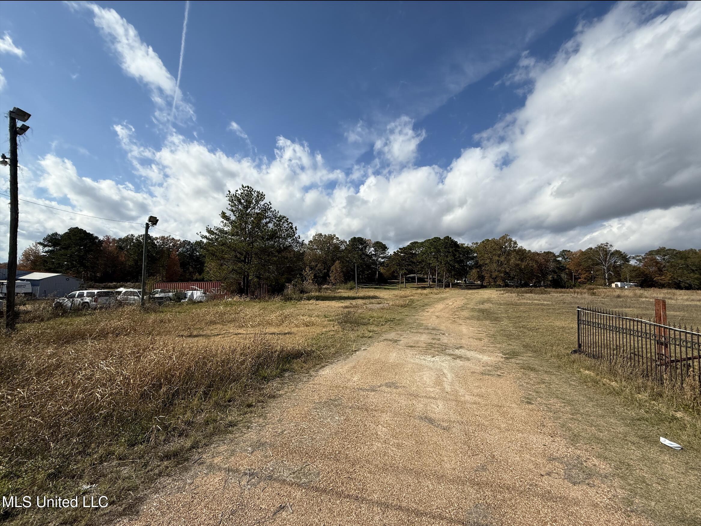 Interstate 55 Property Photo 3