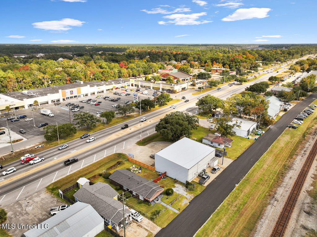 1807 School Street Property Photo 12