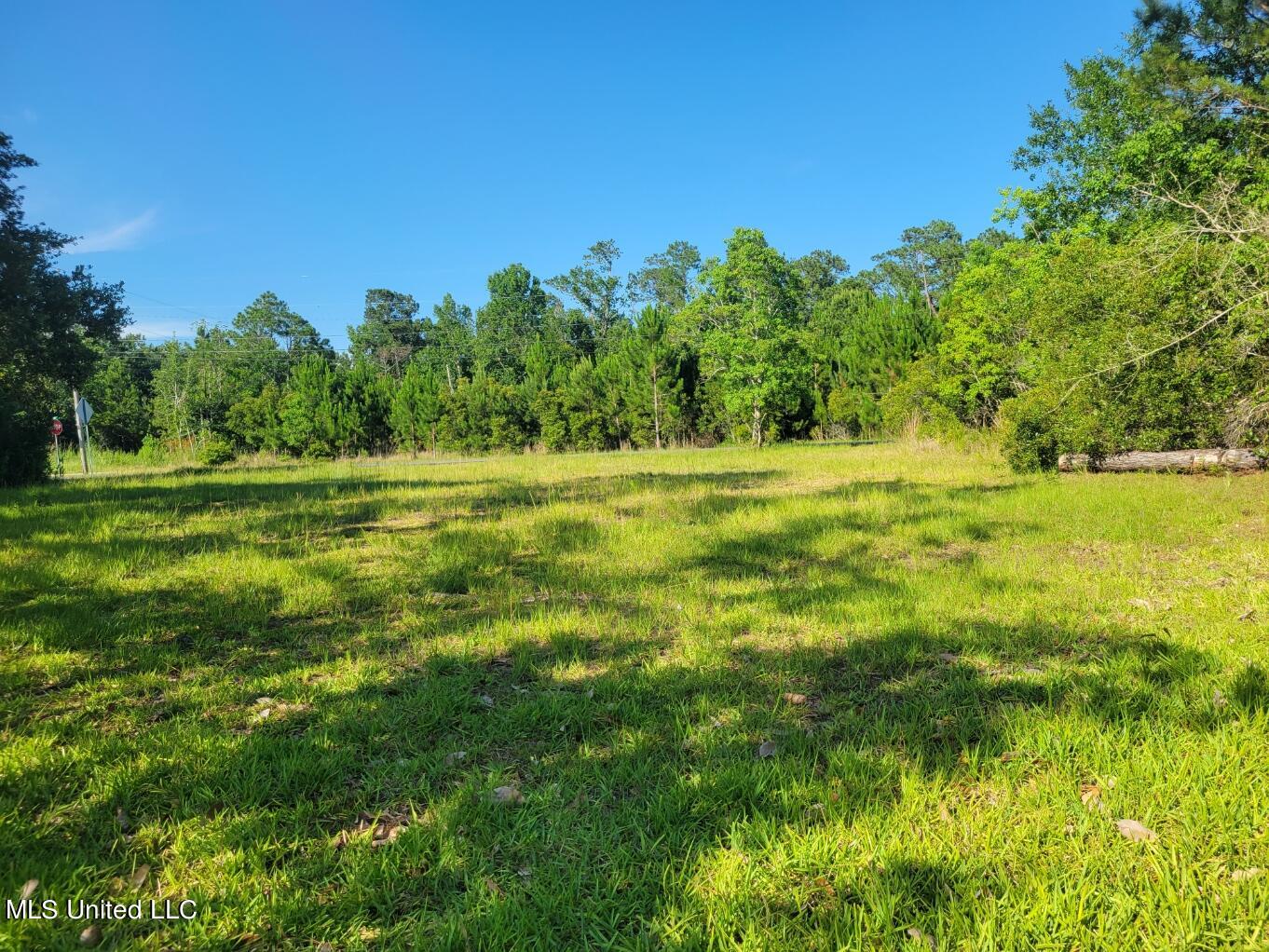 350 Loulu Place Property Photo 8