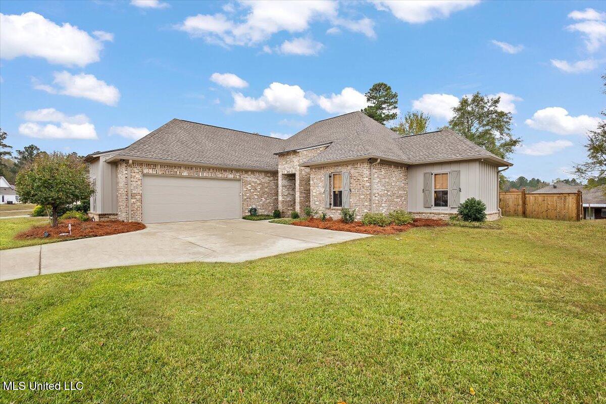 445 Brazos Drive Property Photo 3