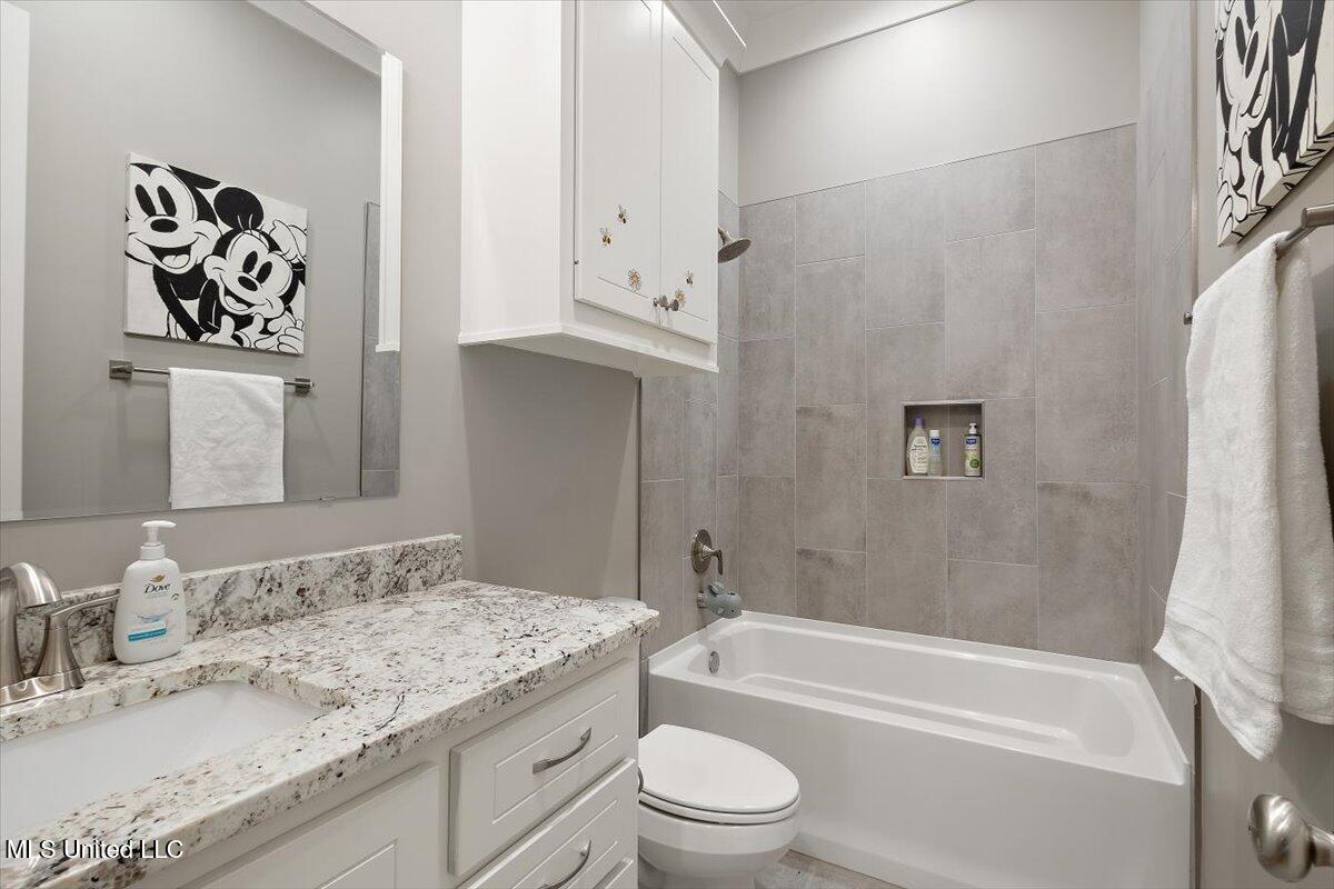 445 Brazos Drive Property Photo 30