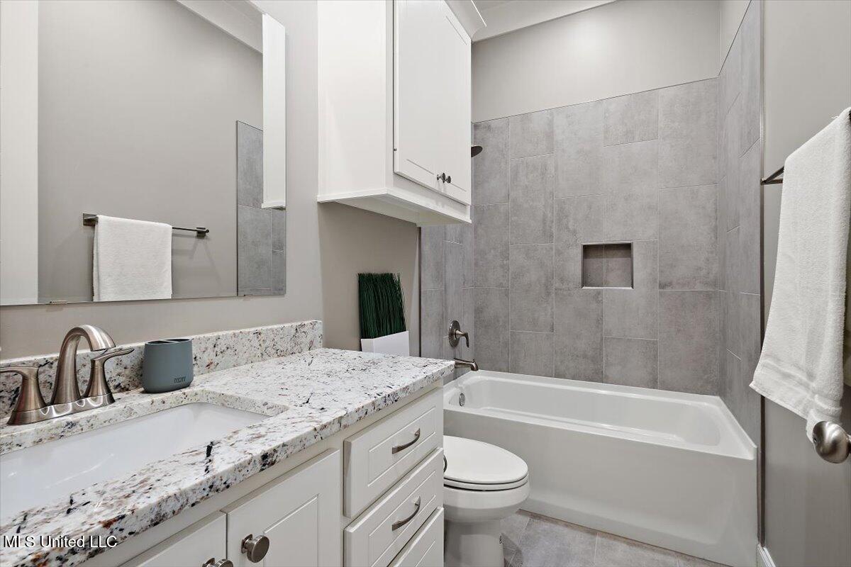 445 Brazos Drive Property Photo 32