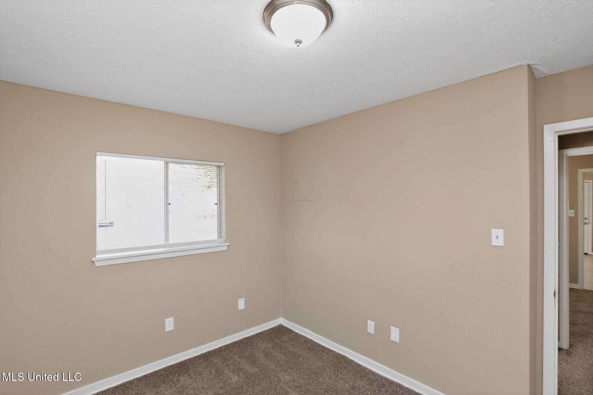 2446 Overbrook Drive Property Photo 18