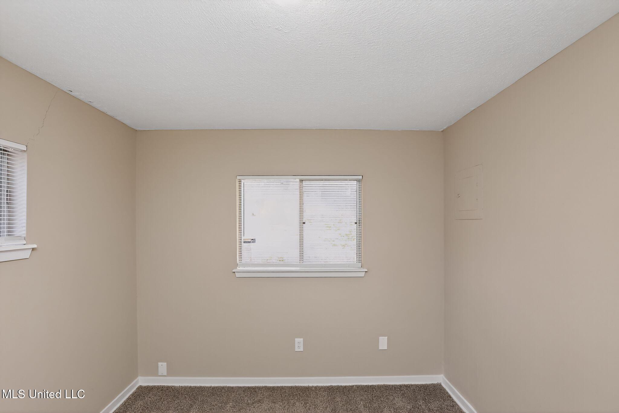 2446 Overbrook Drive Property Photo 20