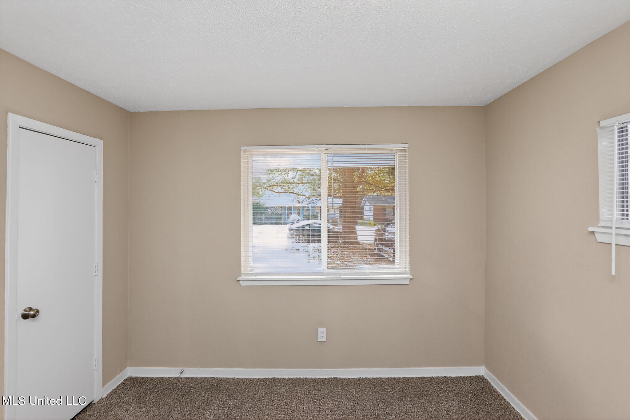 2446 Overbrook Drive Property Photo 22