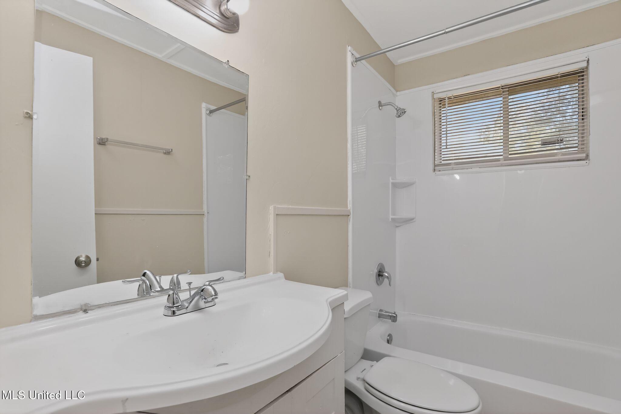 2446 Overbrook Drive Property Photo 29