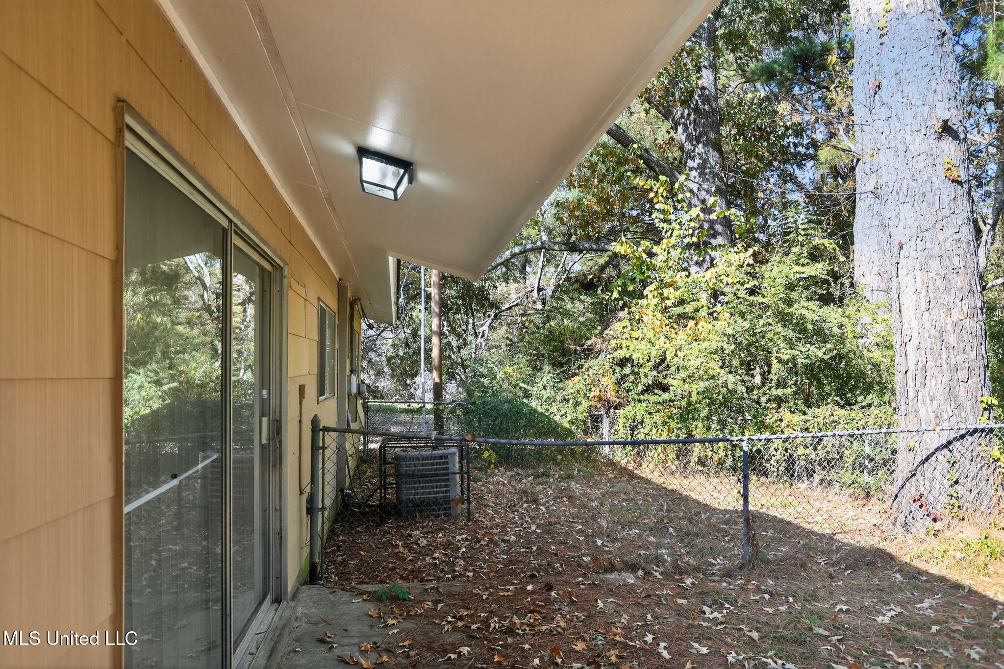2446 Overbrook Drive Property Photo 33
