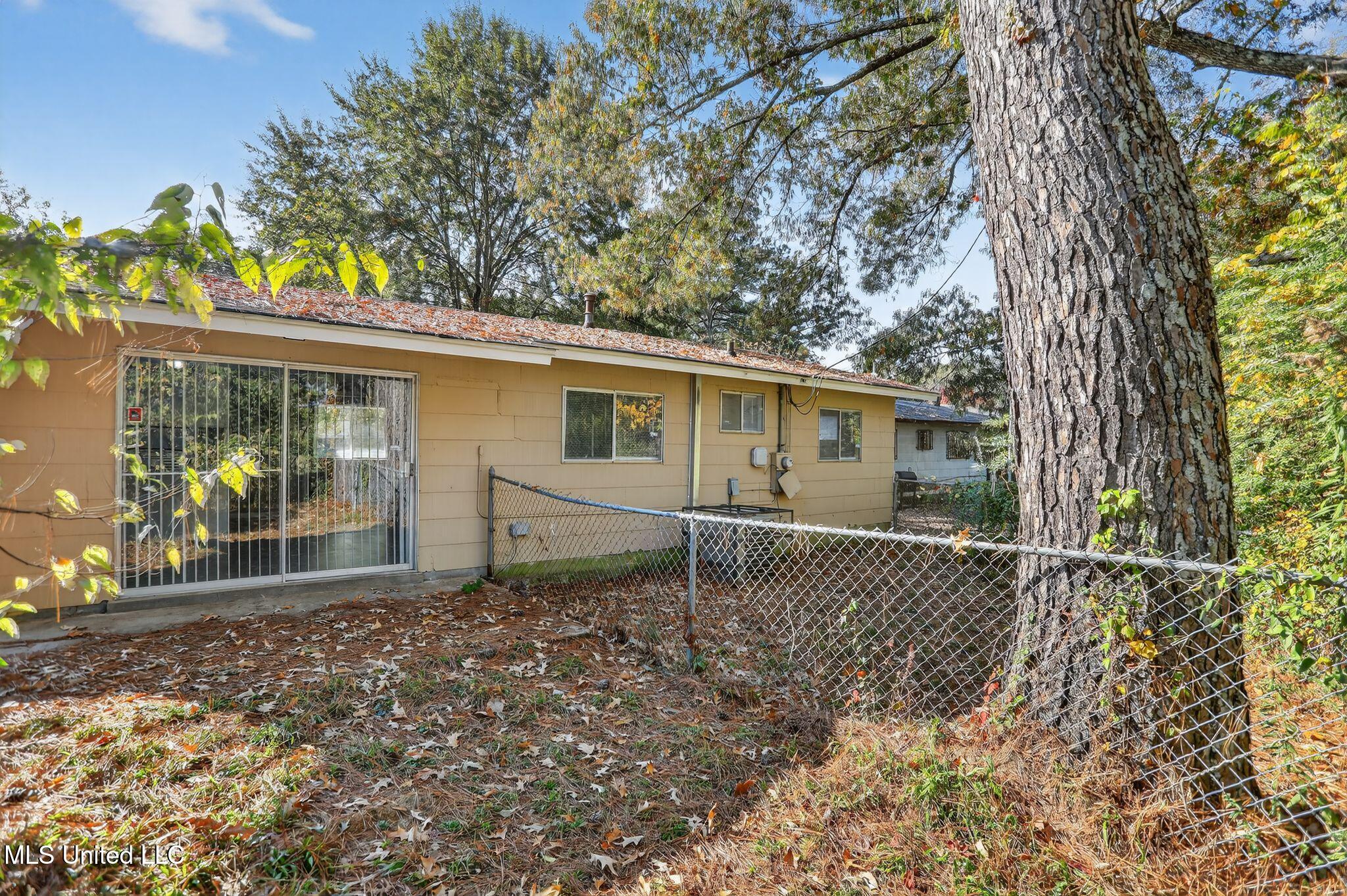 2446 Overbrook Drive Property Photo 34