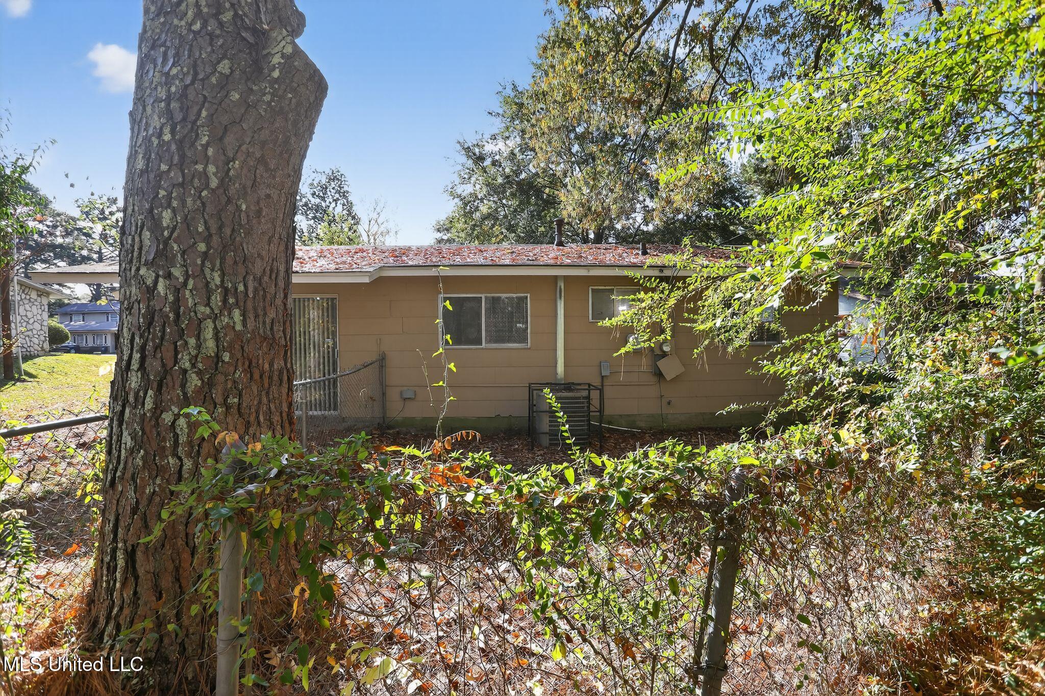 2446 Overbrook Drive Property Photo 37